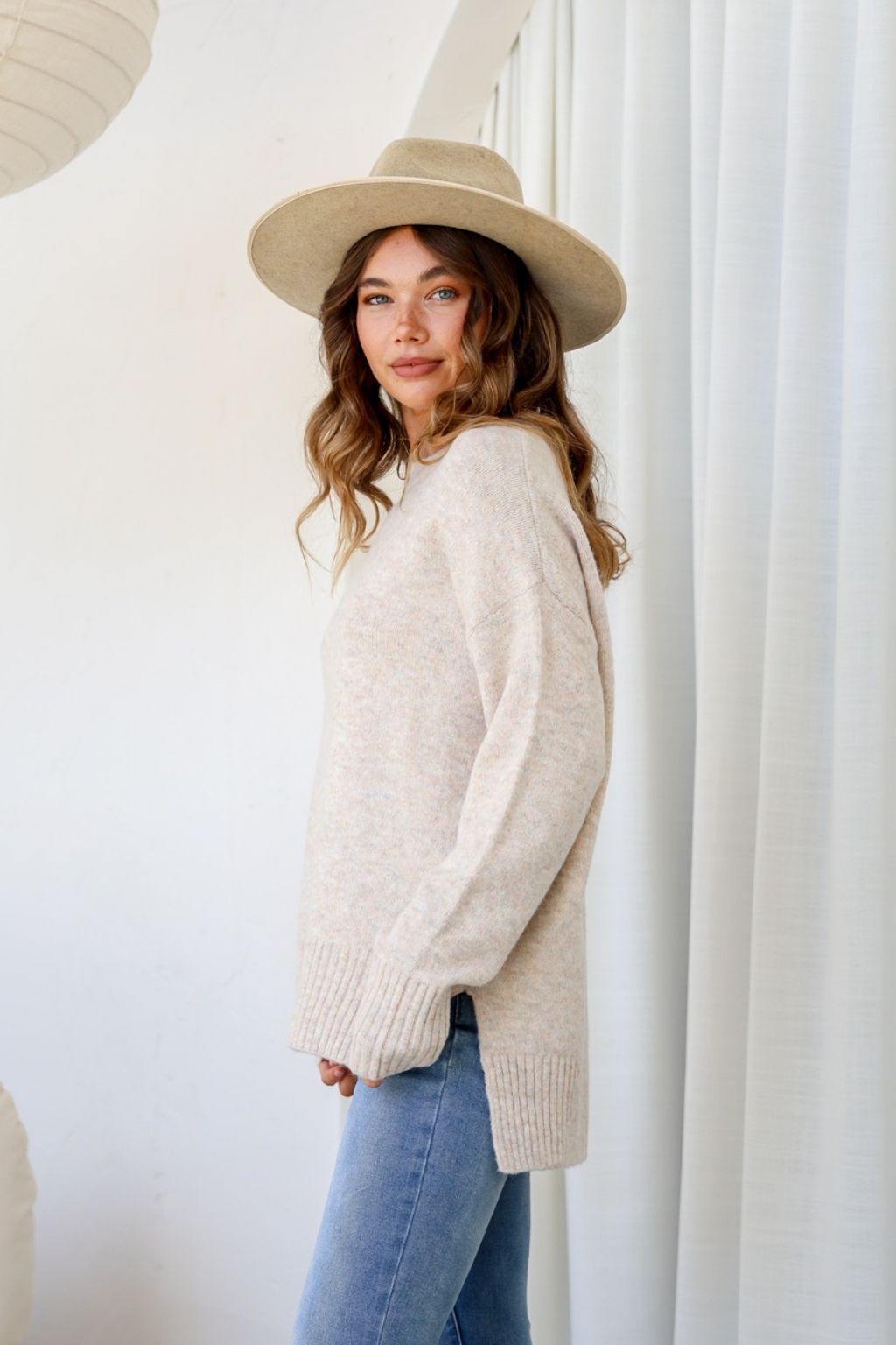 Side Split Canyon Knit | Oatmeal