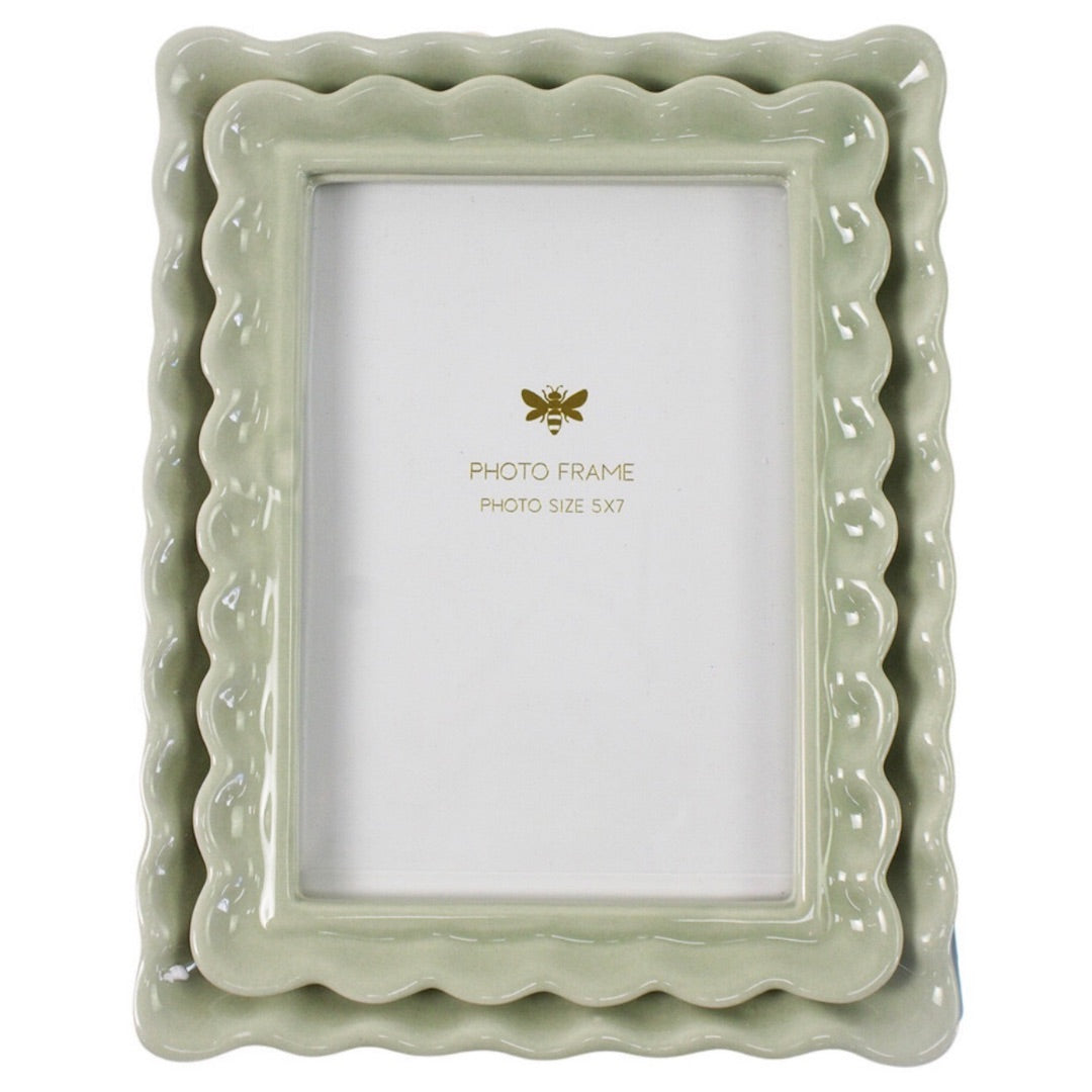 Frame | Double Scallop Celadon