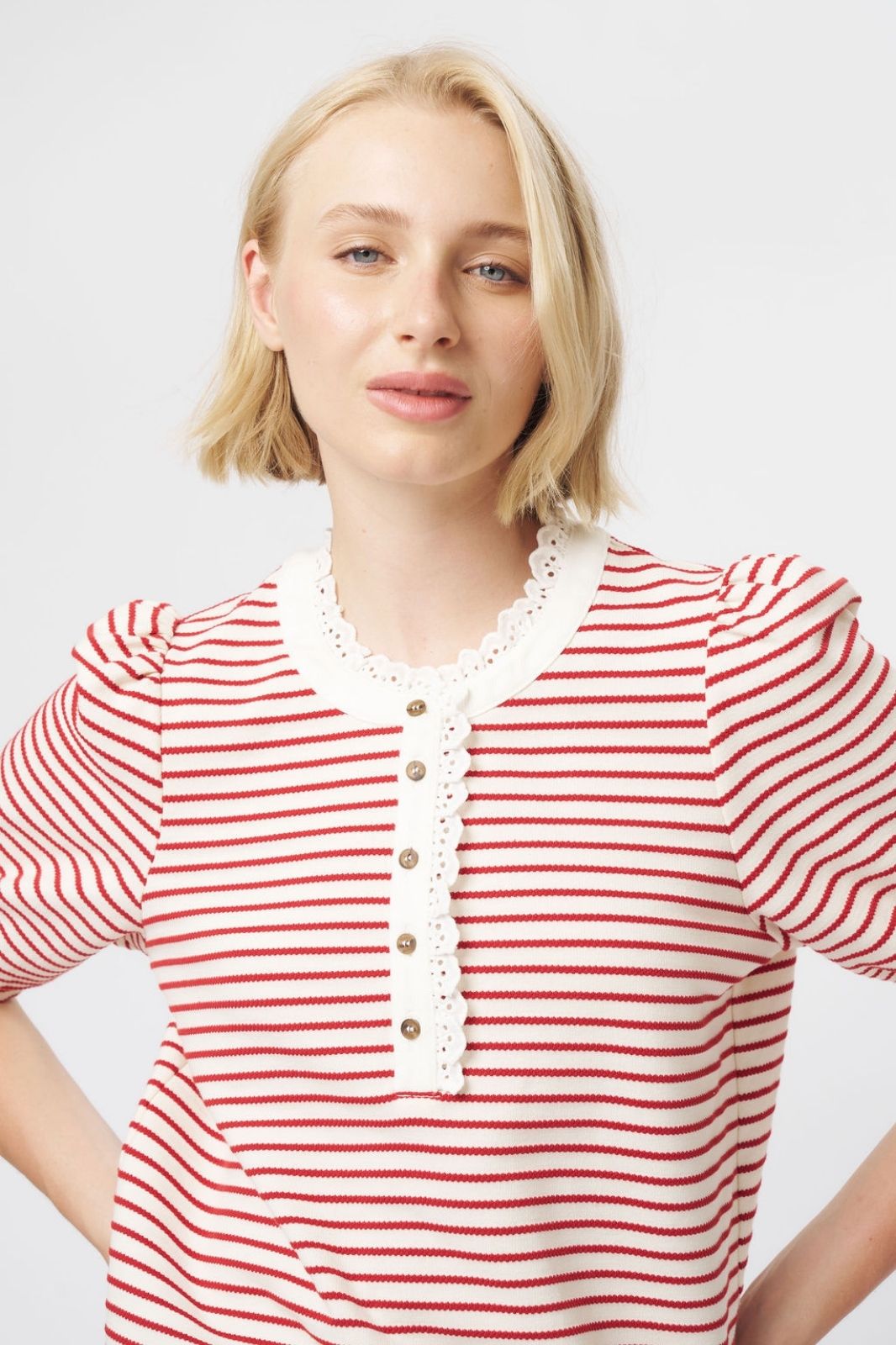 Jacqueline Top | White/Red Stripe