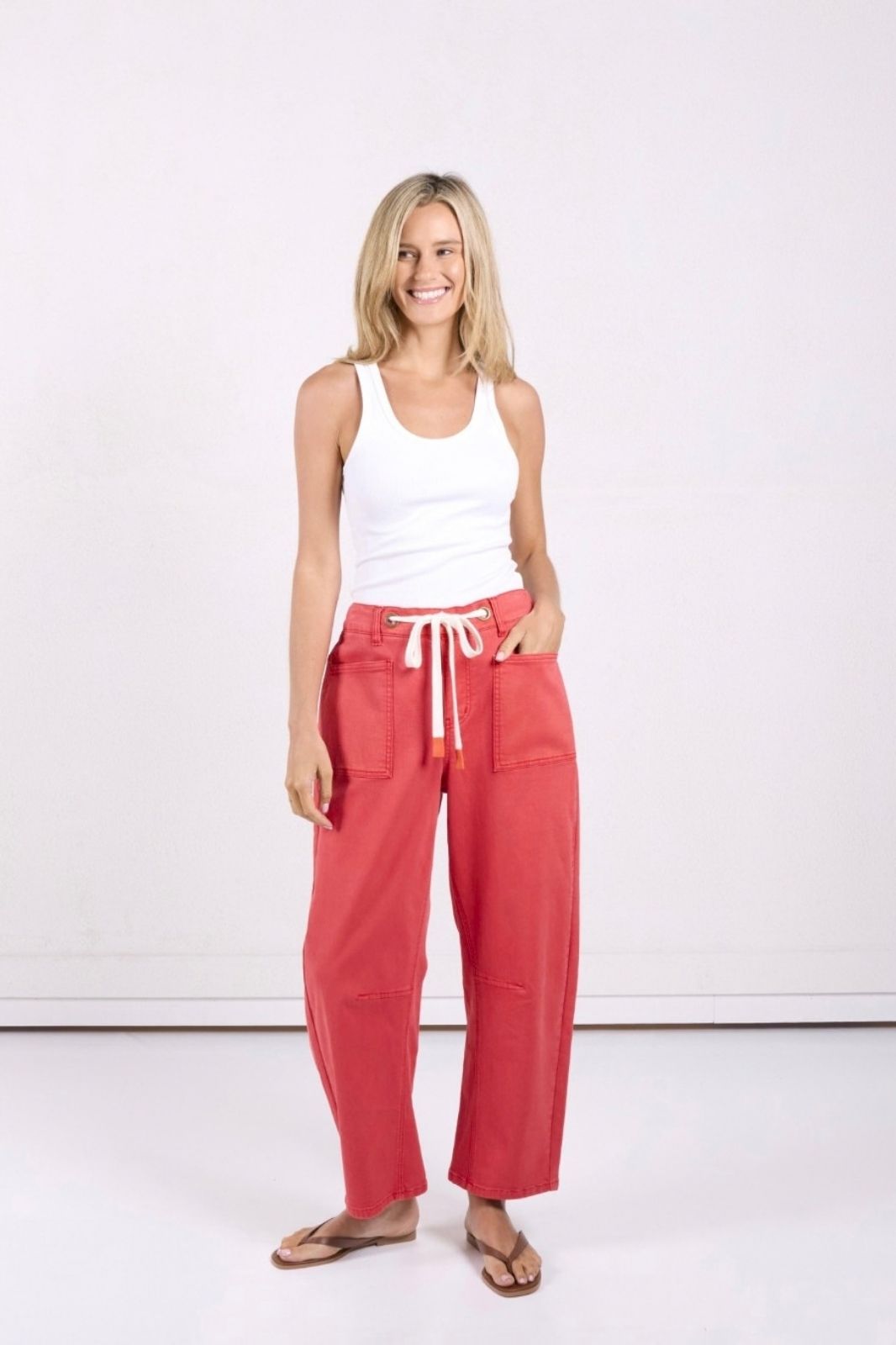 Carter Barrel Jean | Poppy Red