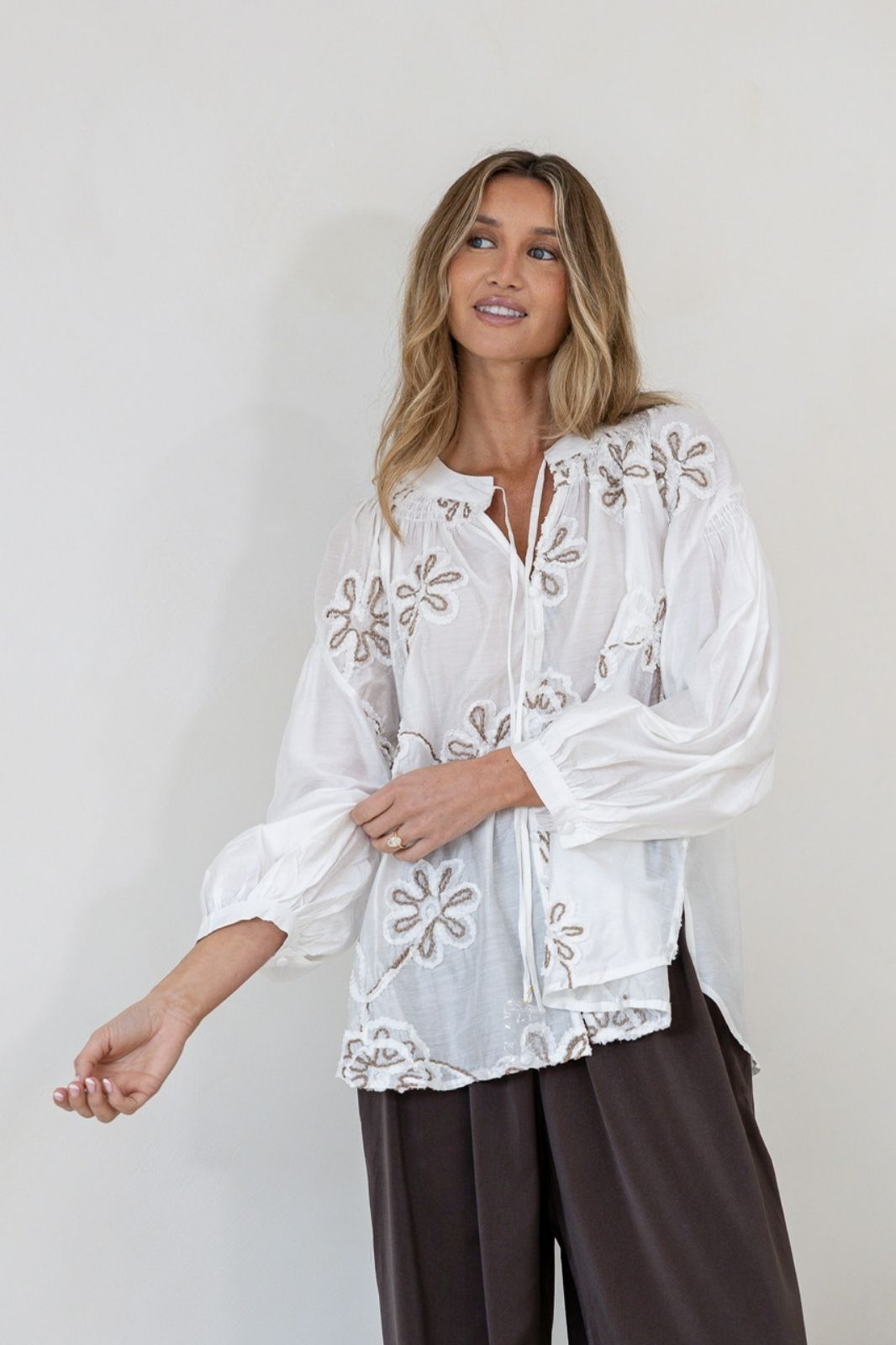 Applique Embroidered Blouse | White/Caramel