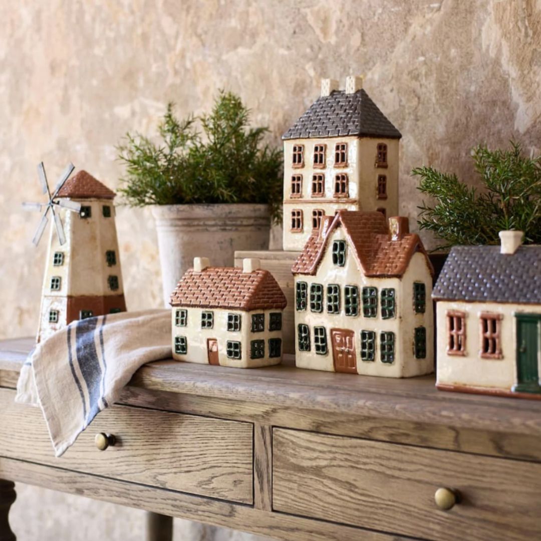 Cotswolds Country Tea Light Homestead