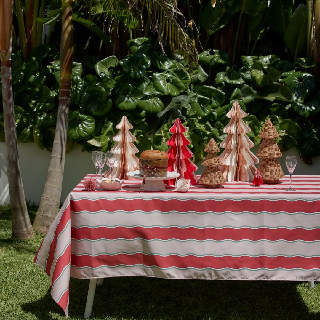 Alfresco Tablecloth | Wavy Red/Pink
