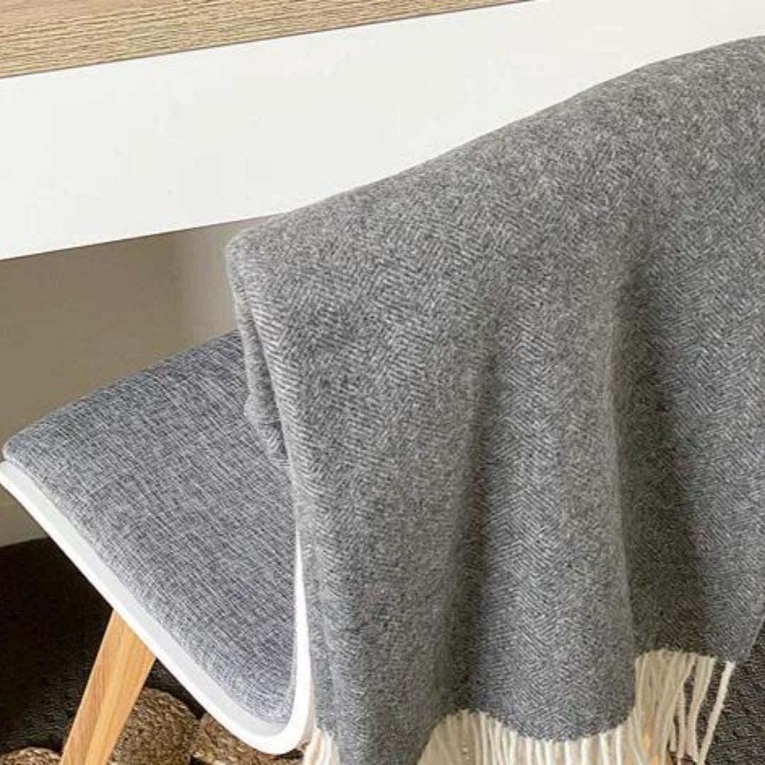 Hampton Throw | Dark Grey