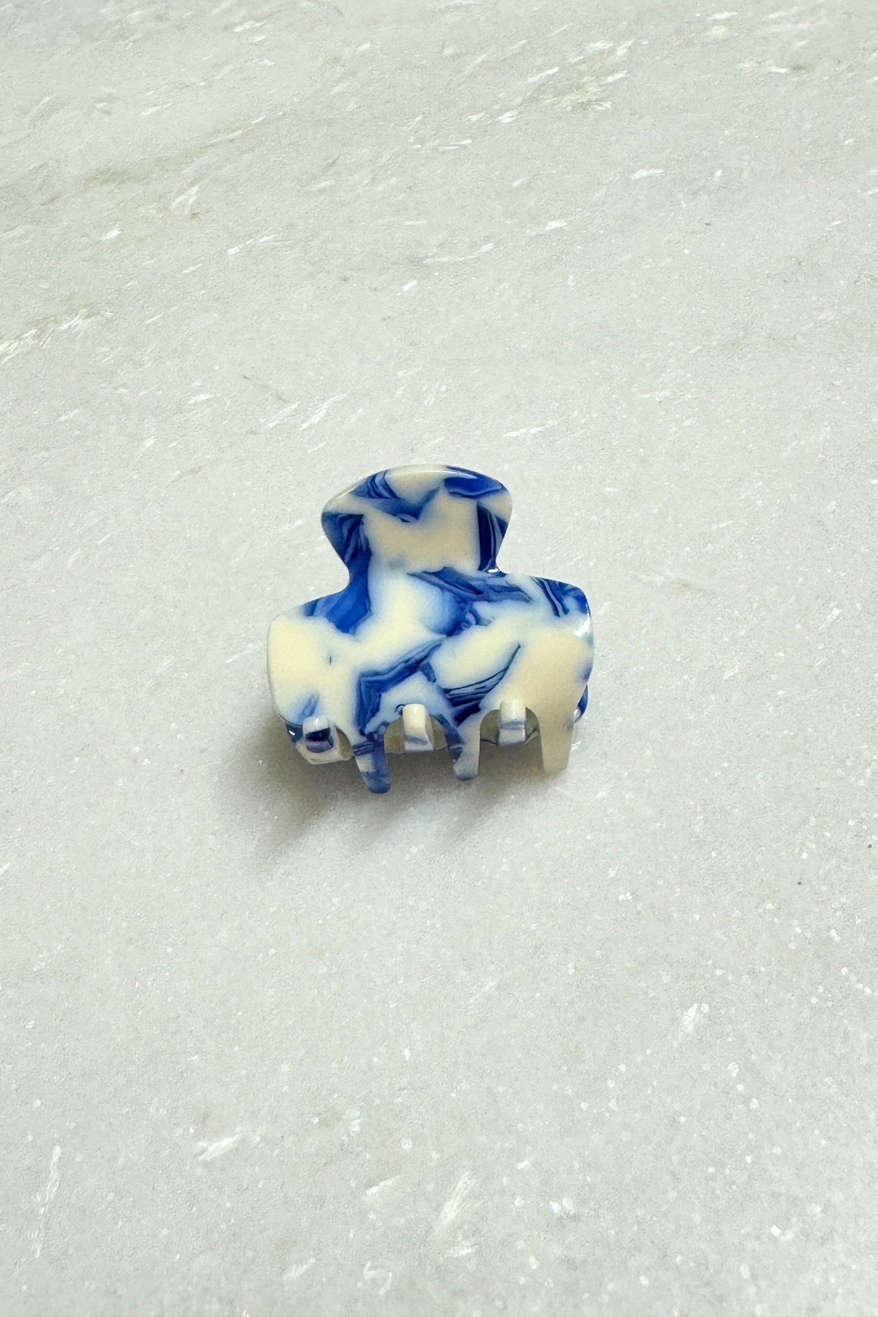 X Small Claw Clip |  Blue &amp; White Mottled