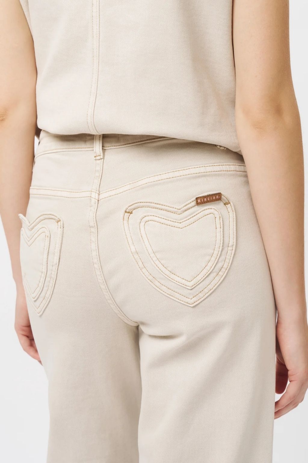 Freya Jean | Heart Sand