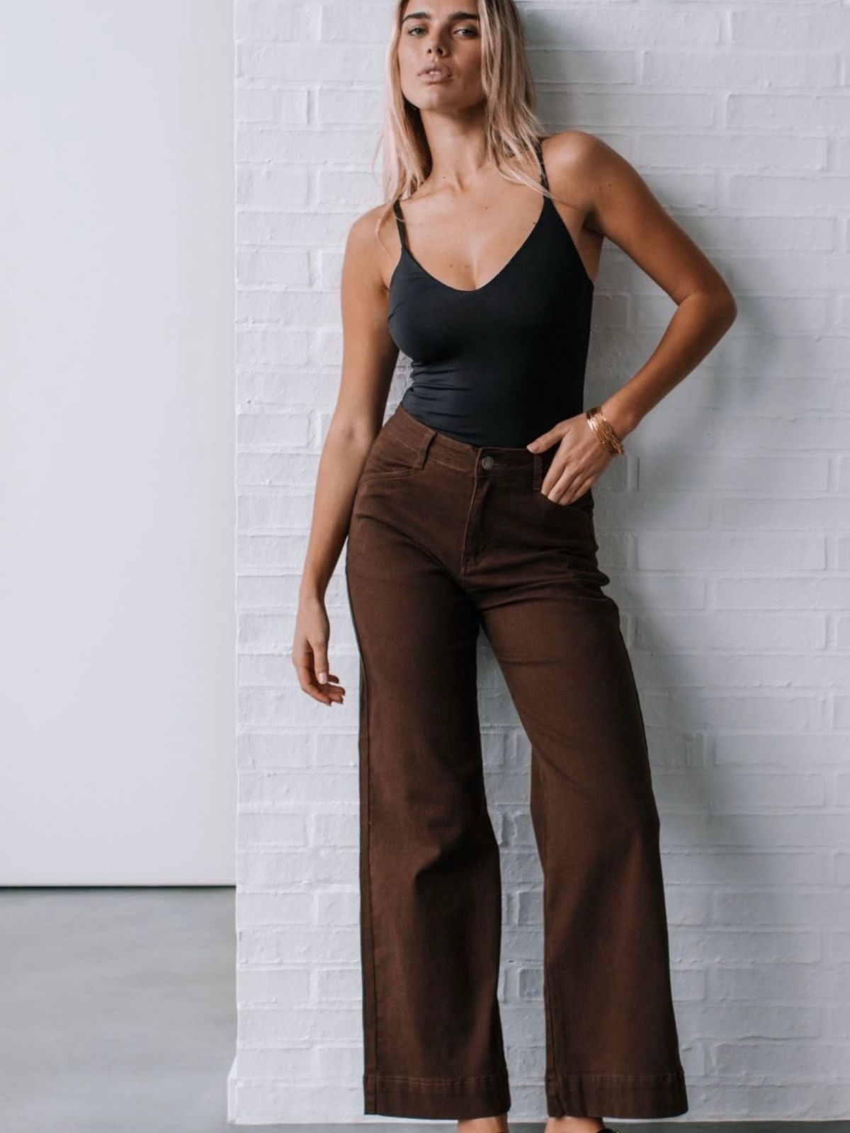 Straight Leg Stretch Denim | Chocolate