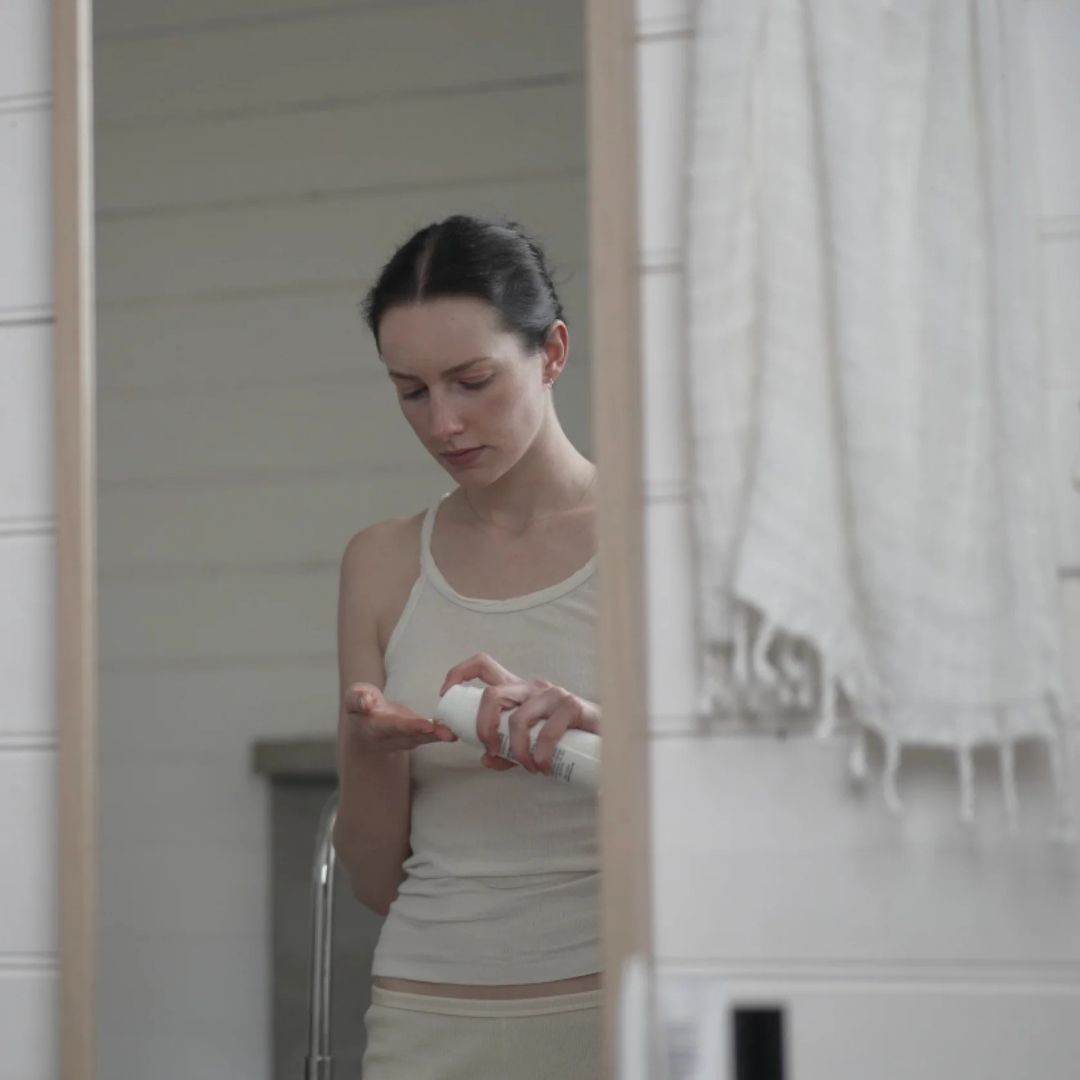 Clarifying Facial Cleansing Milk