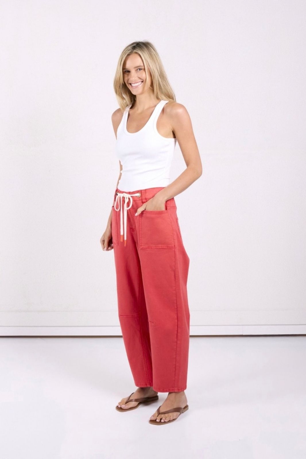 Carter Barrel Jean | Poppy Red