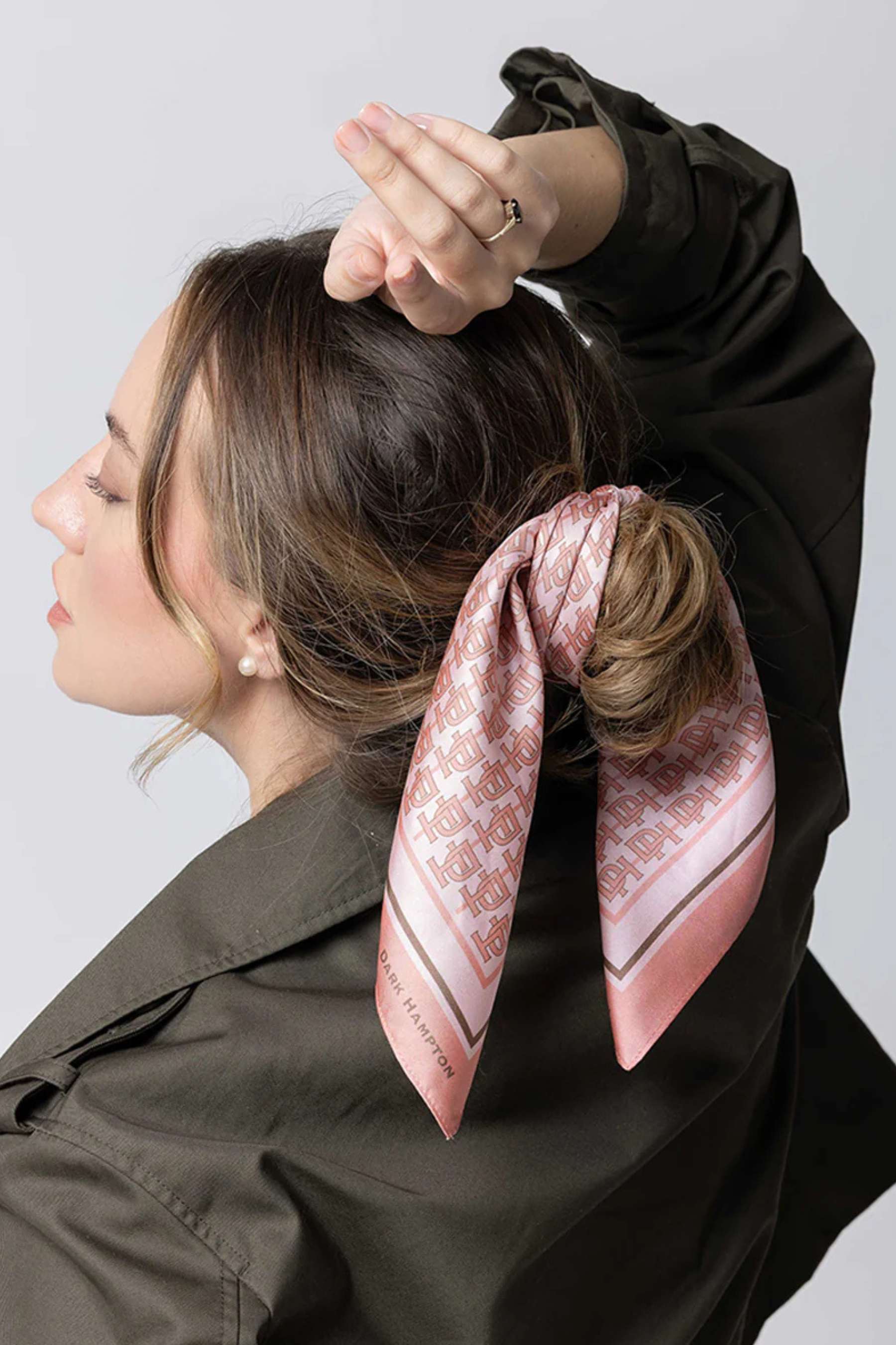 The Ellwood Silk Petite