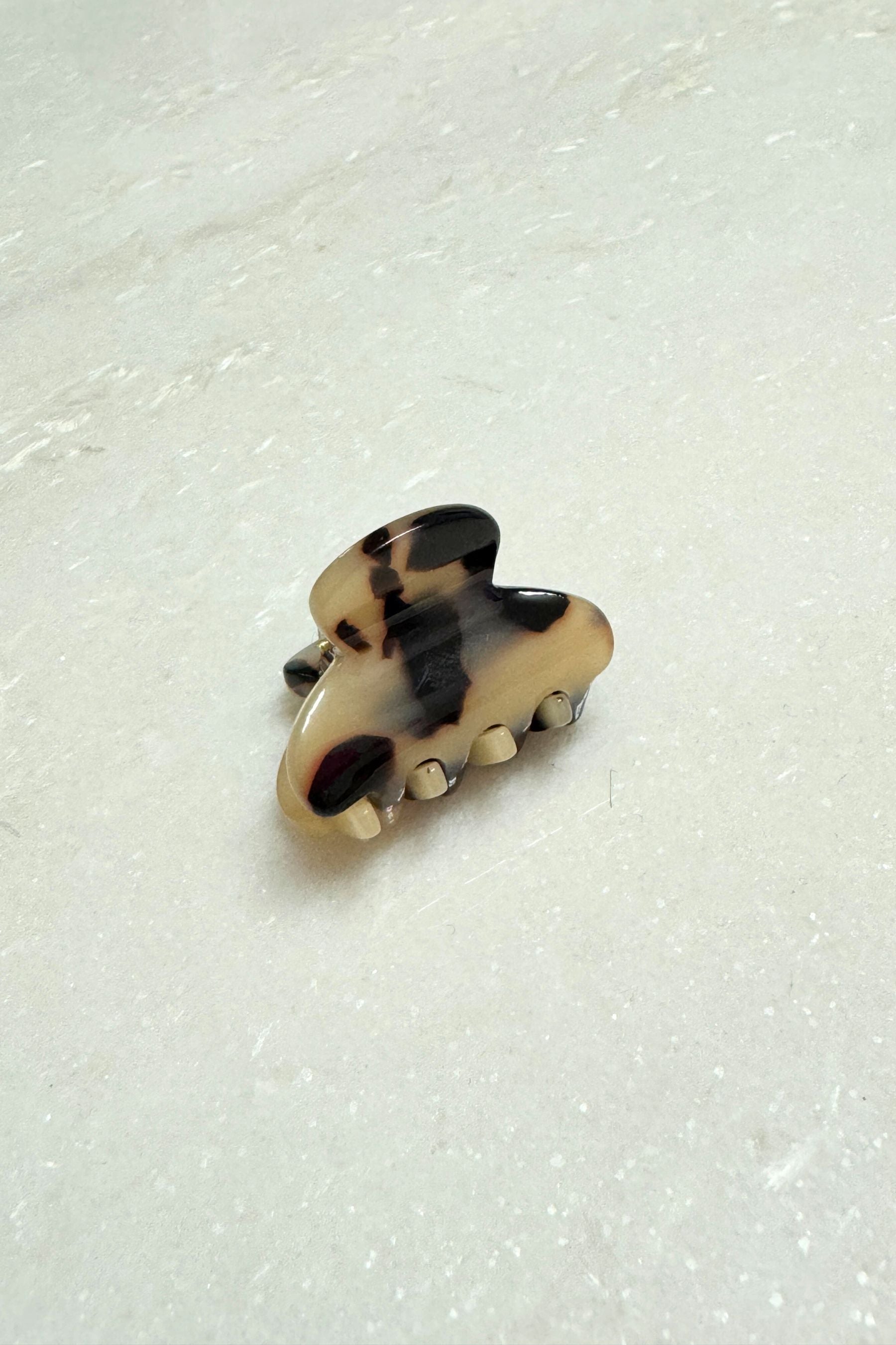 X Small Claw Clip |  Light Tortoise