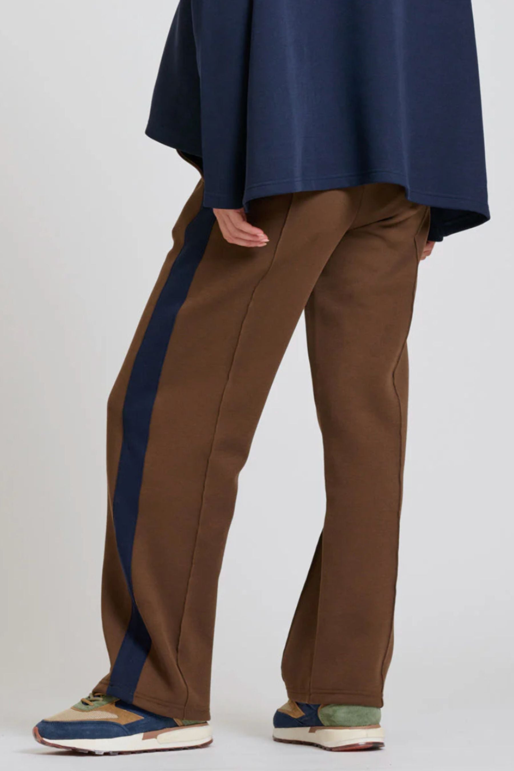 The Lola Pant | Chocolate With Navy