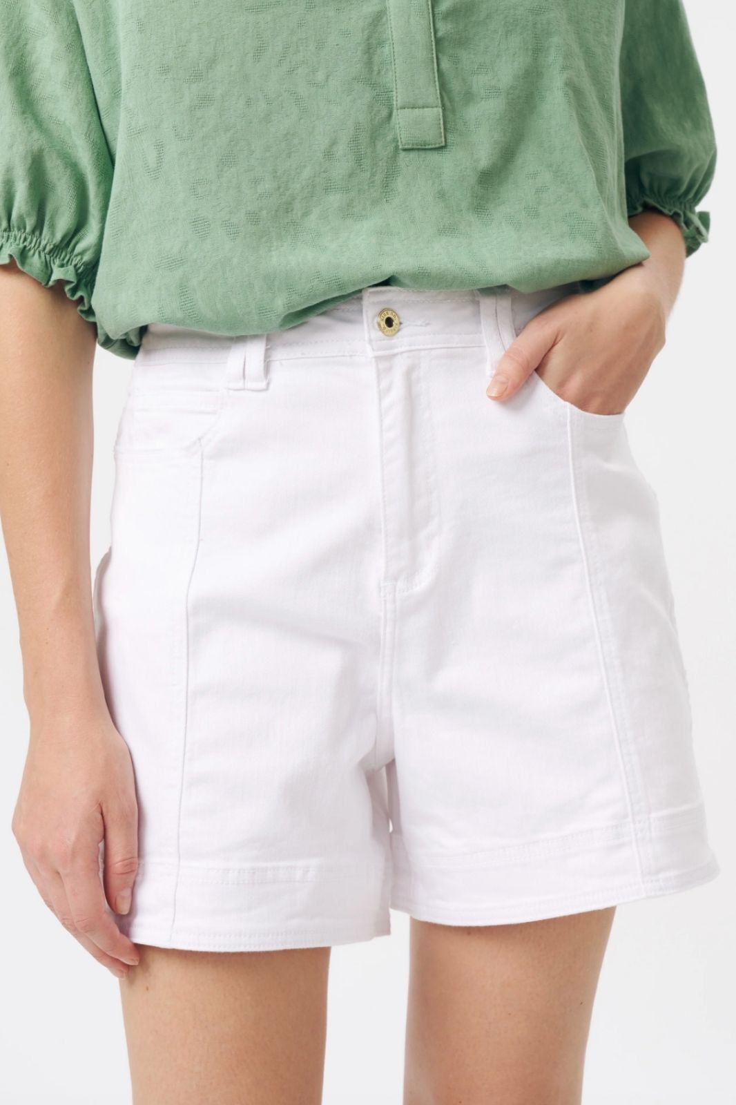 Sydney Short | White