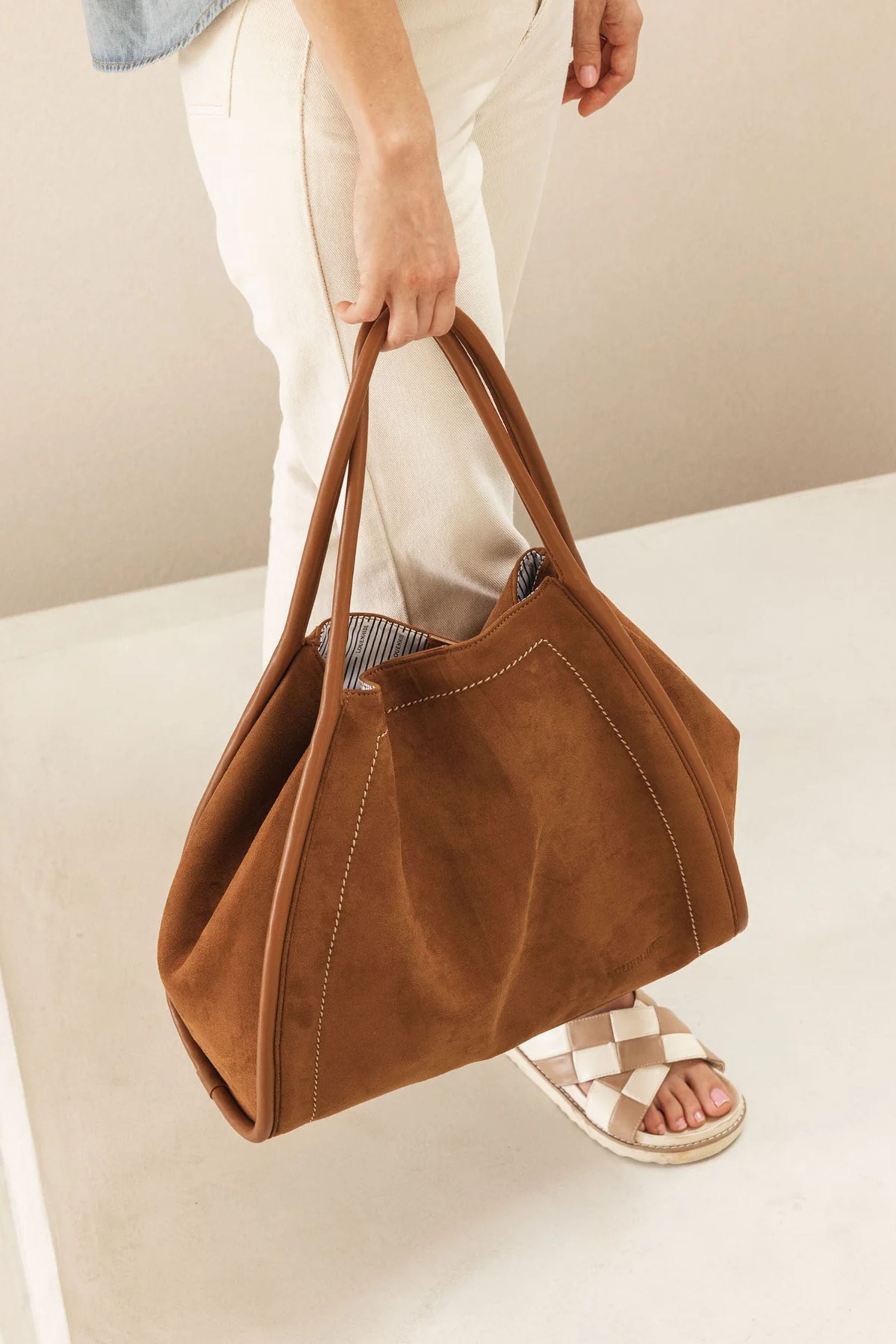 Sutton Shoulder Bag | Suedette Tan