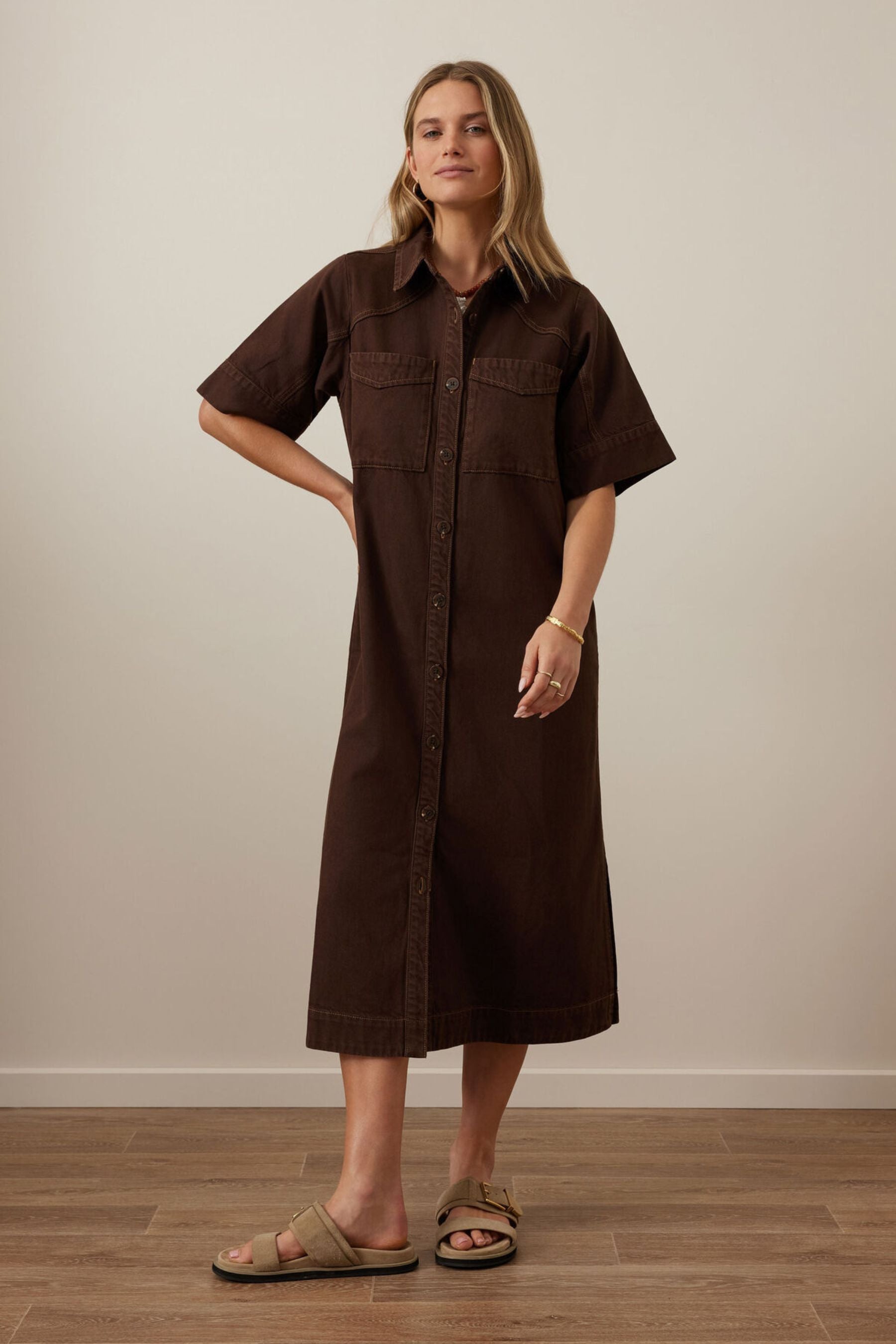 Ava Short Sleeve Yoke Detail Midi Dress | Chocolate