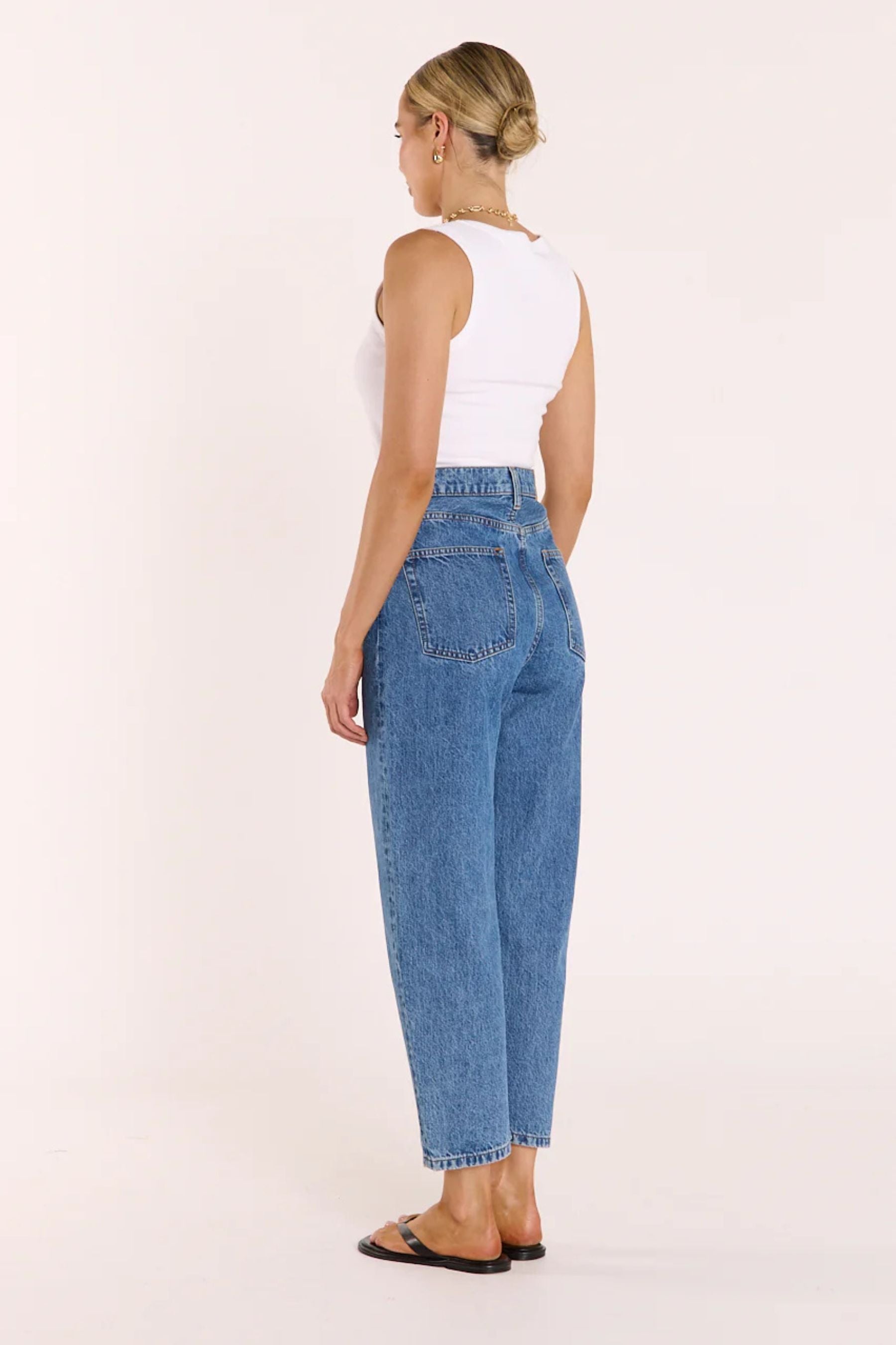 Lola Cropped Barrel Jean | Deep Blue