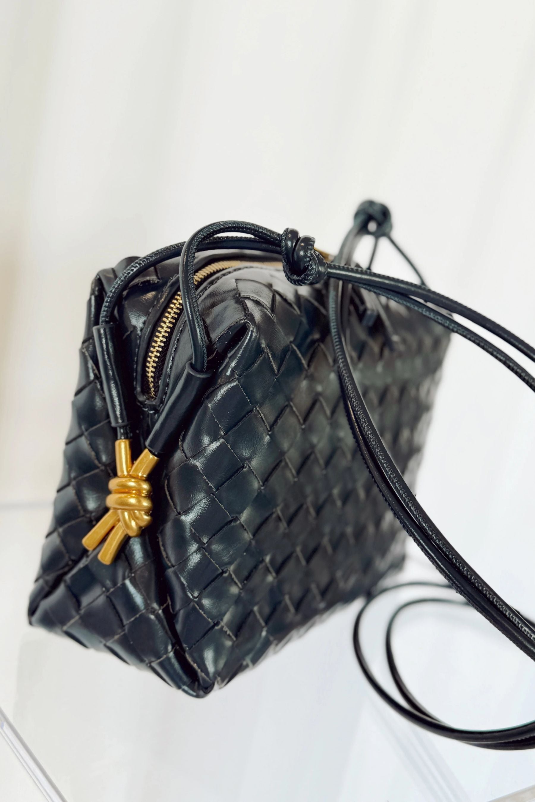 Shiny Weave Crossbody Bag | Navy