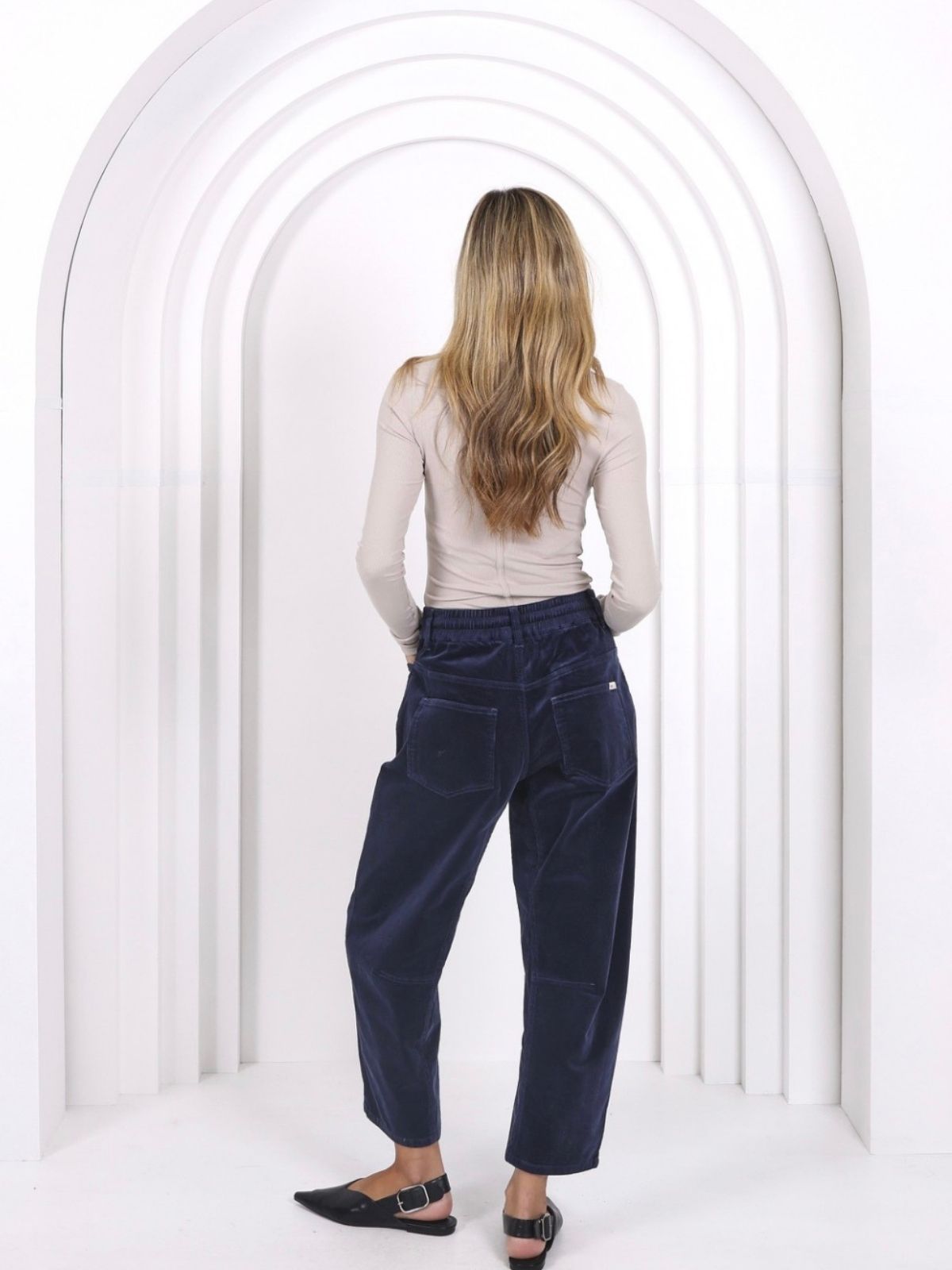 Leo Barrel Cord Jeans | Navy