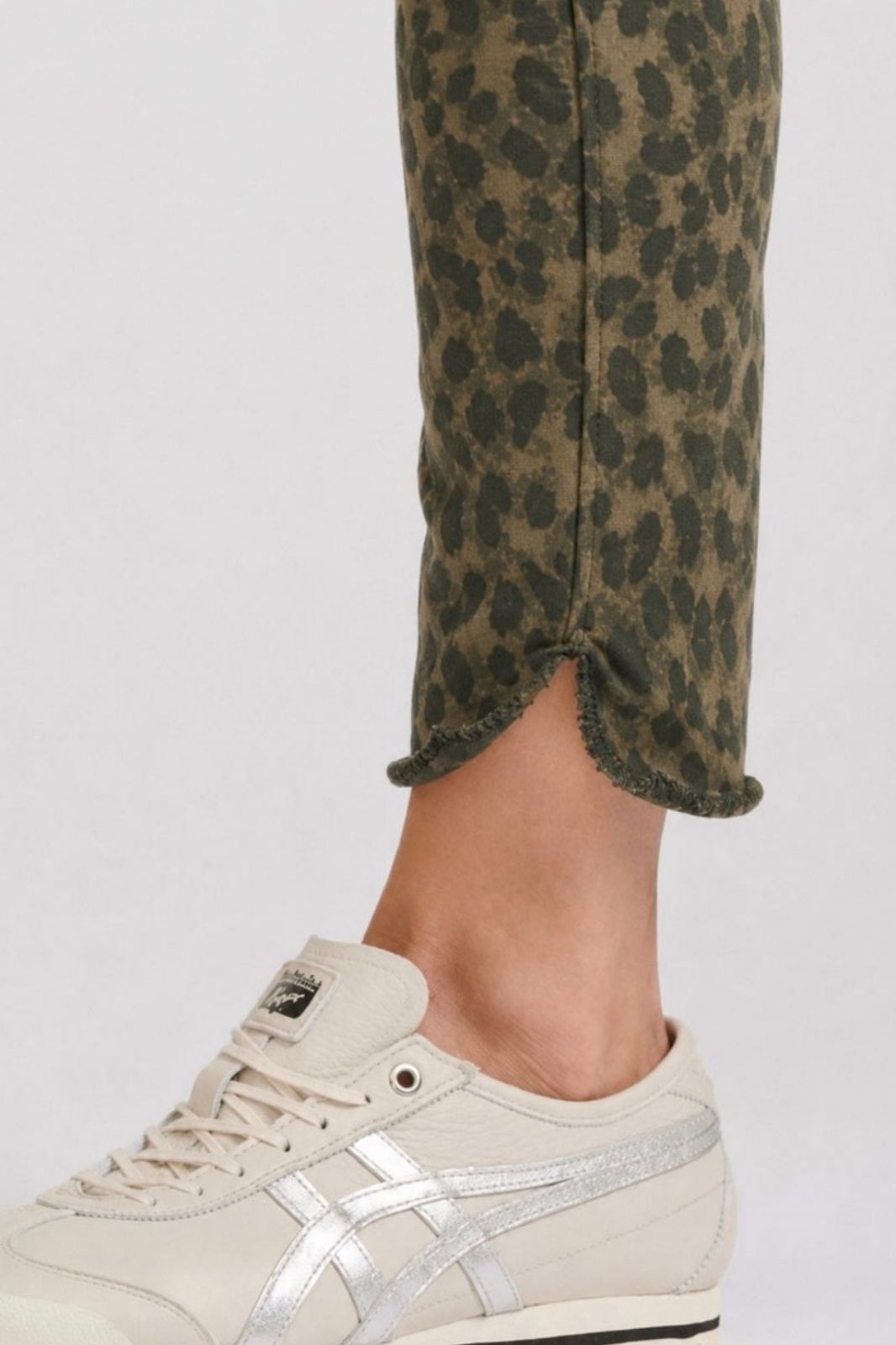 Rachel Raw Track Pant | Leopard