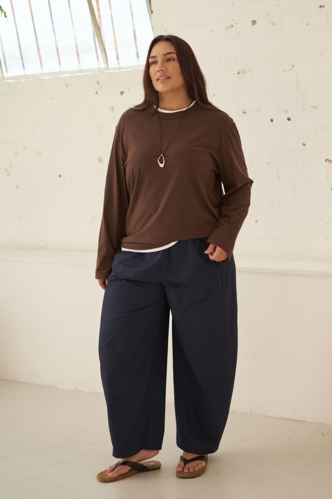 Bella Barrel Pant | True Navy
