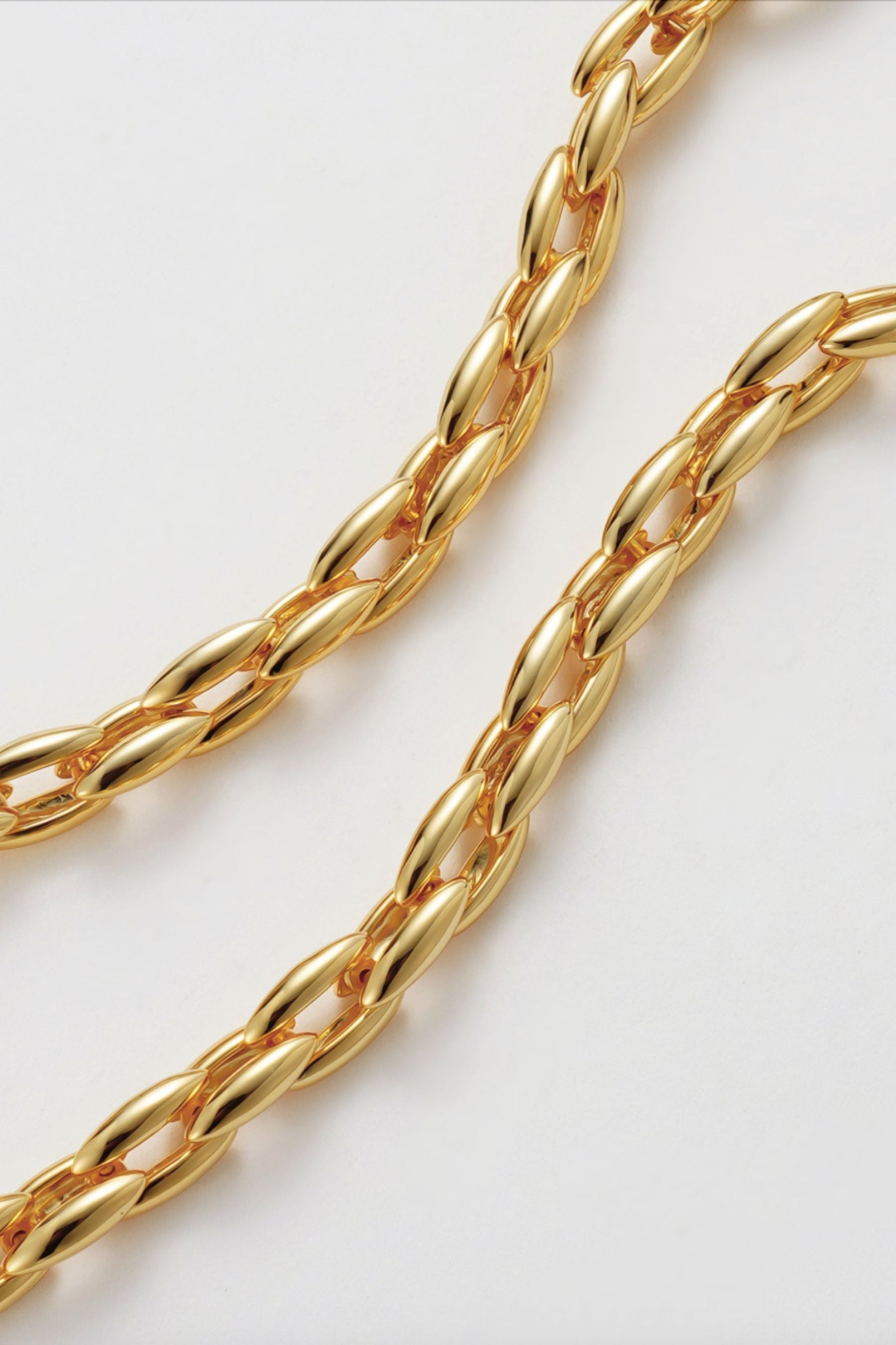 Sara Necklace | Gold