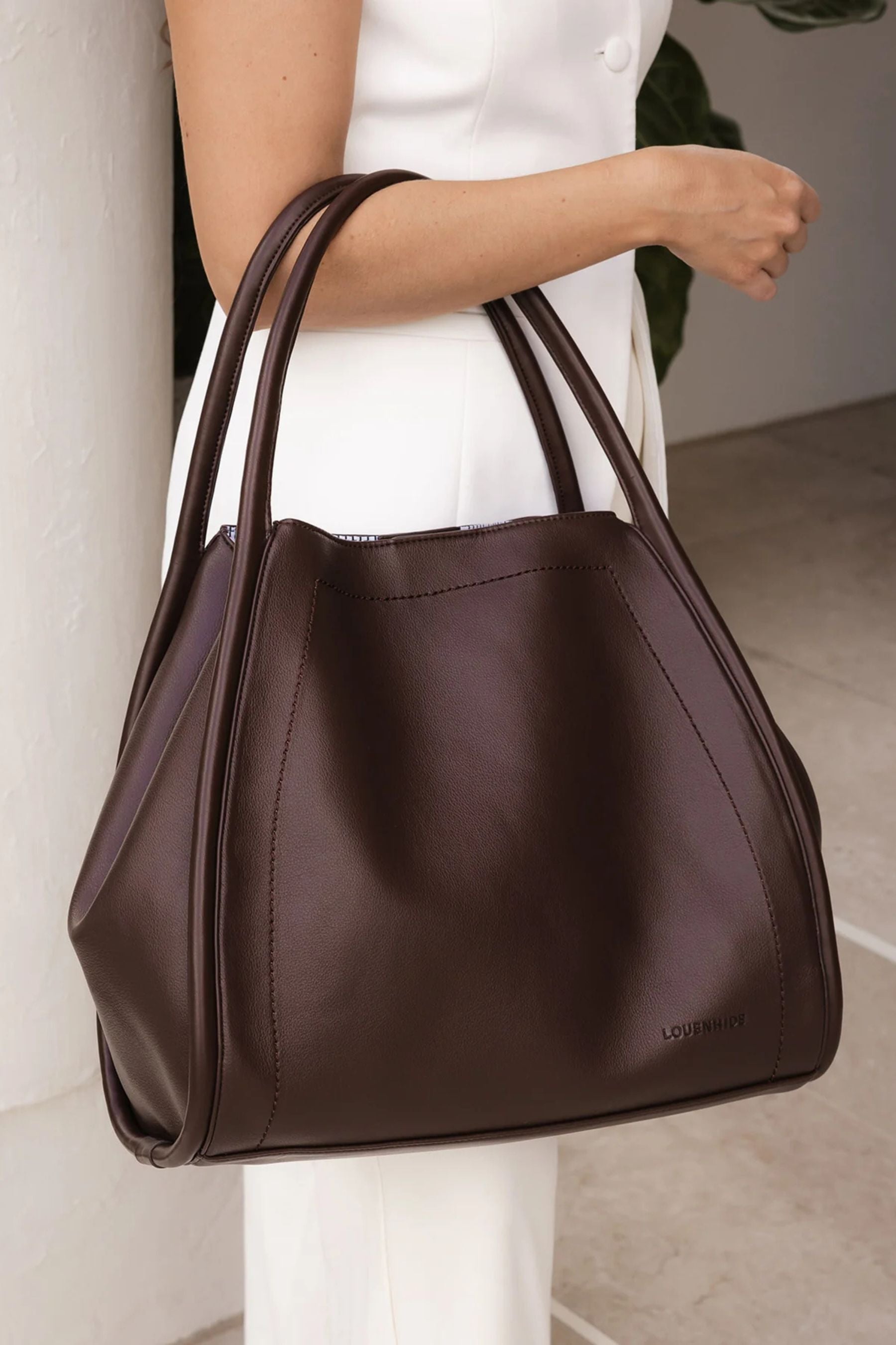 Sutton Shoulder Bag | Chocolate