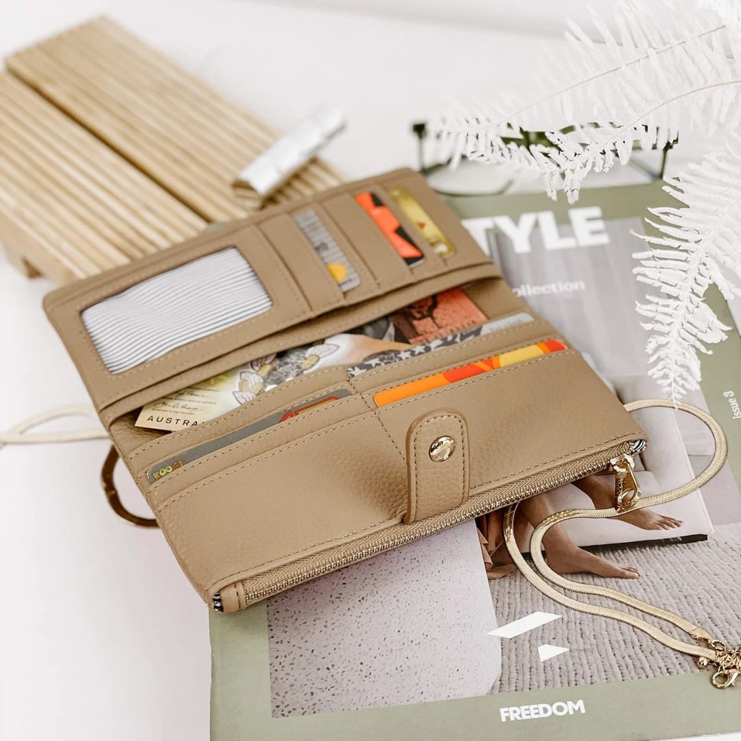 Stella Wallet | Latte