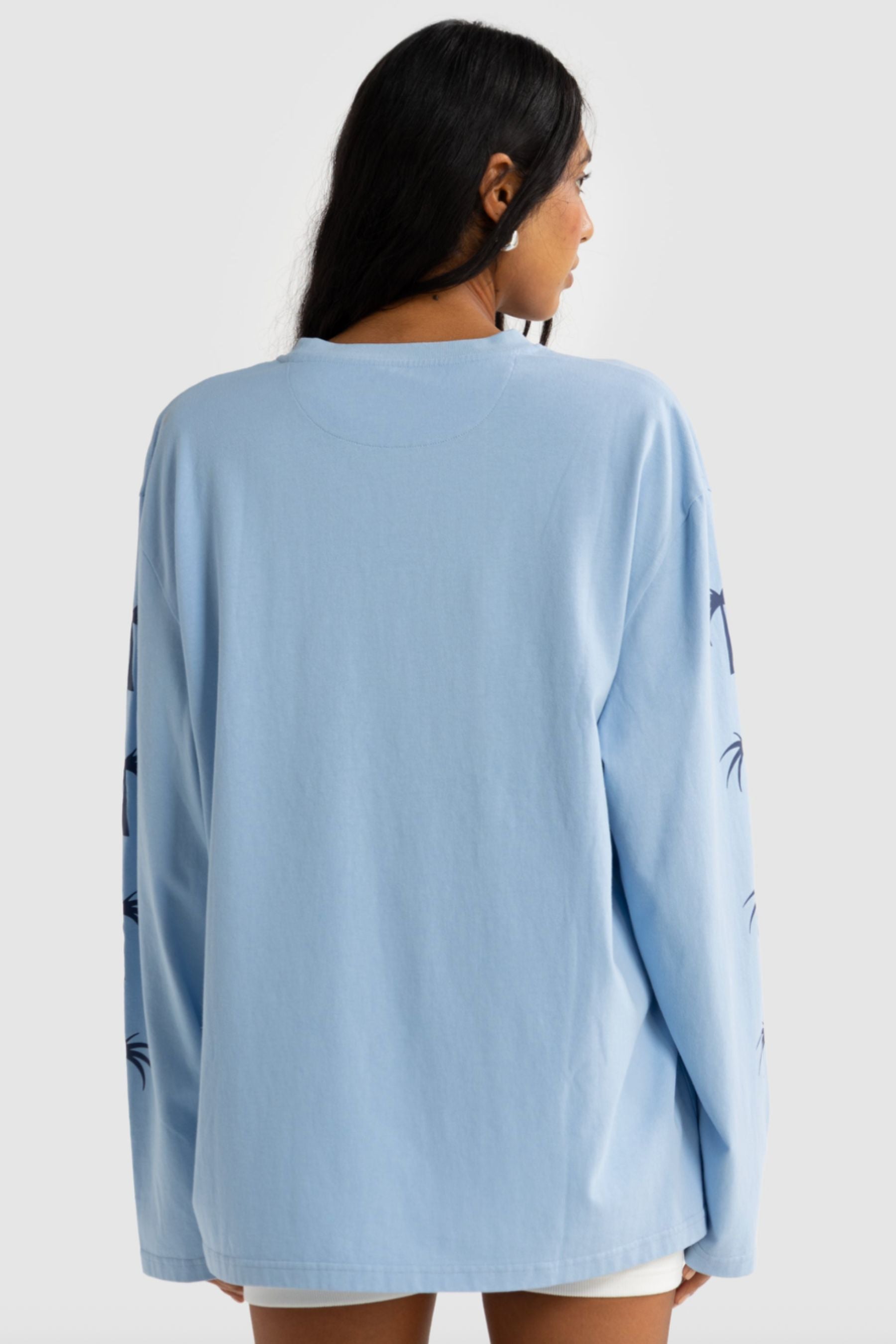 Resort Graphic L/S TEE | Pale Blue