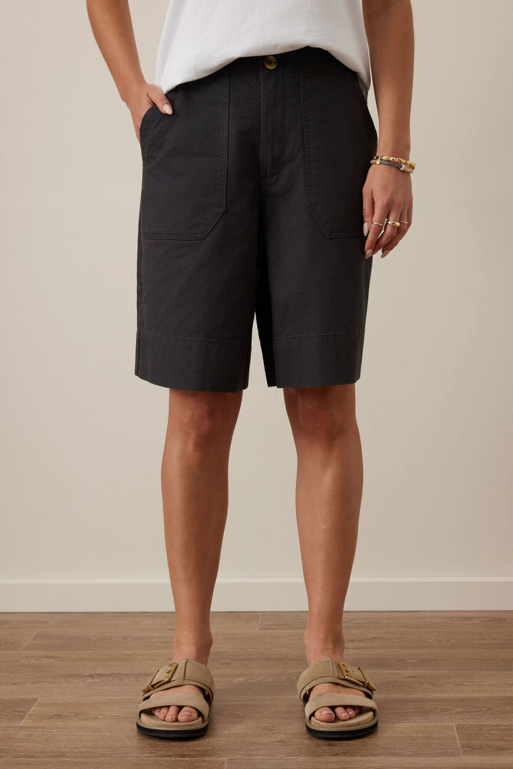 Bronte Short | Washed Black