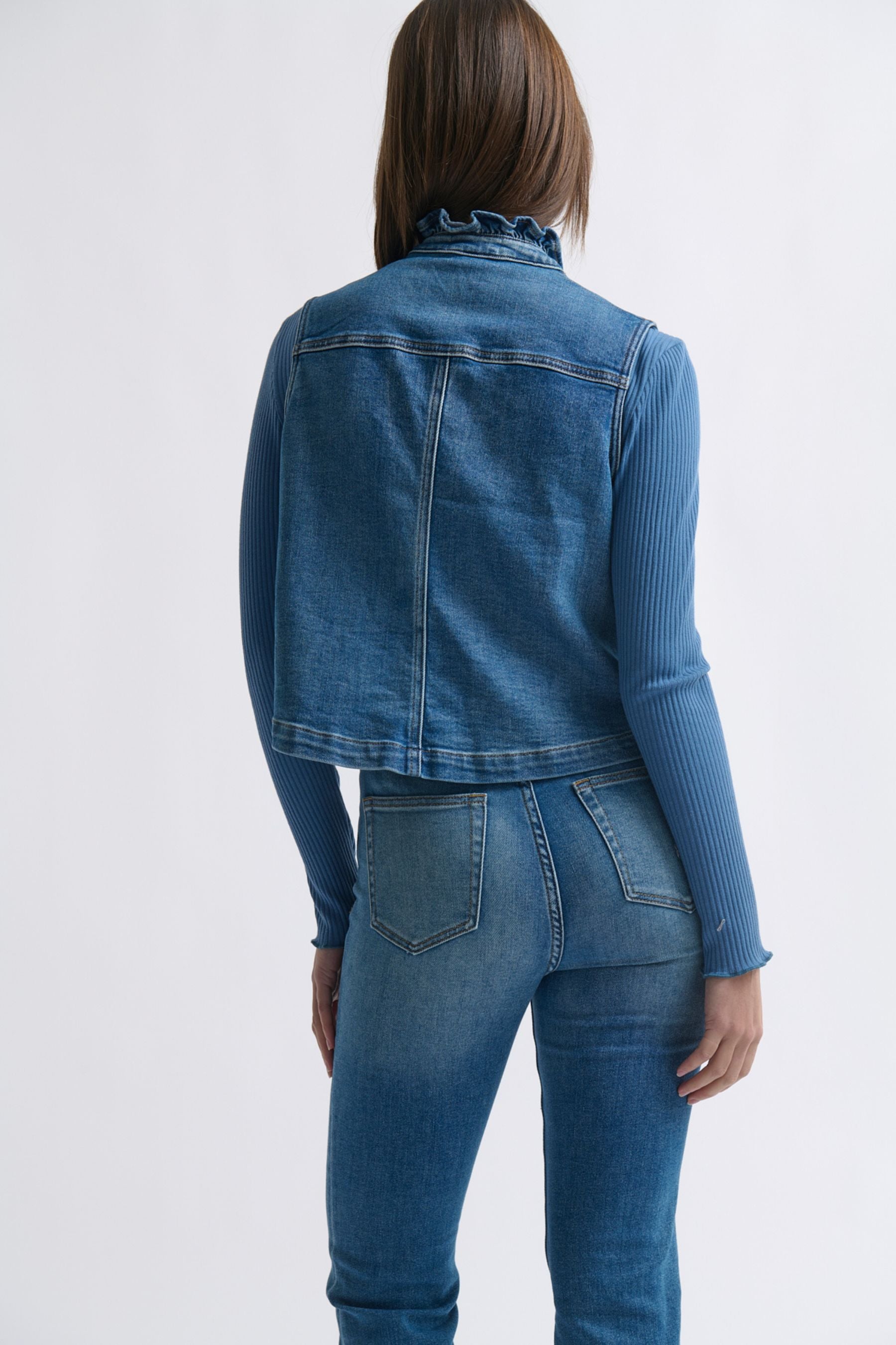 Erika Vest | Dakota Wash