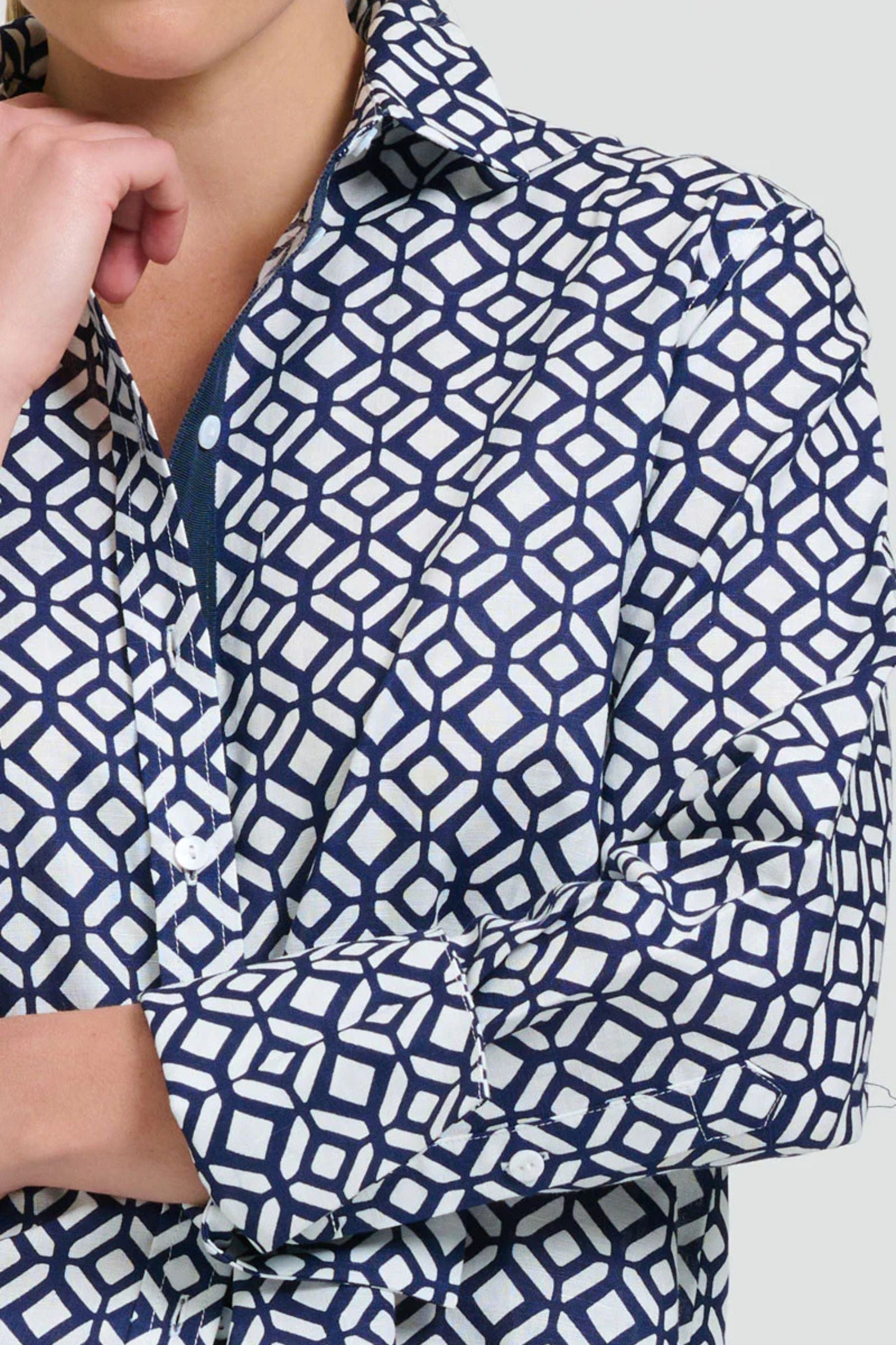 The Elodie Girlfriend Relaxed Shirt | White With Navy Print