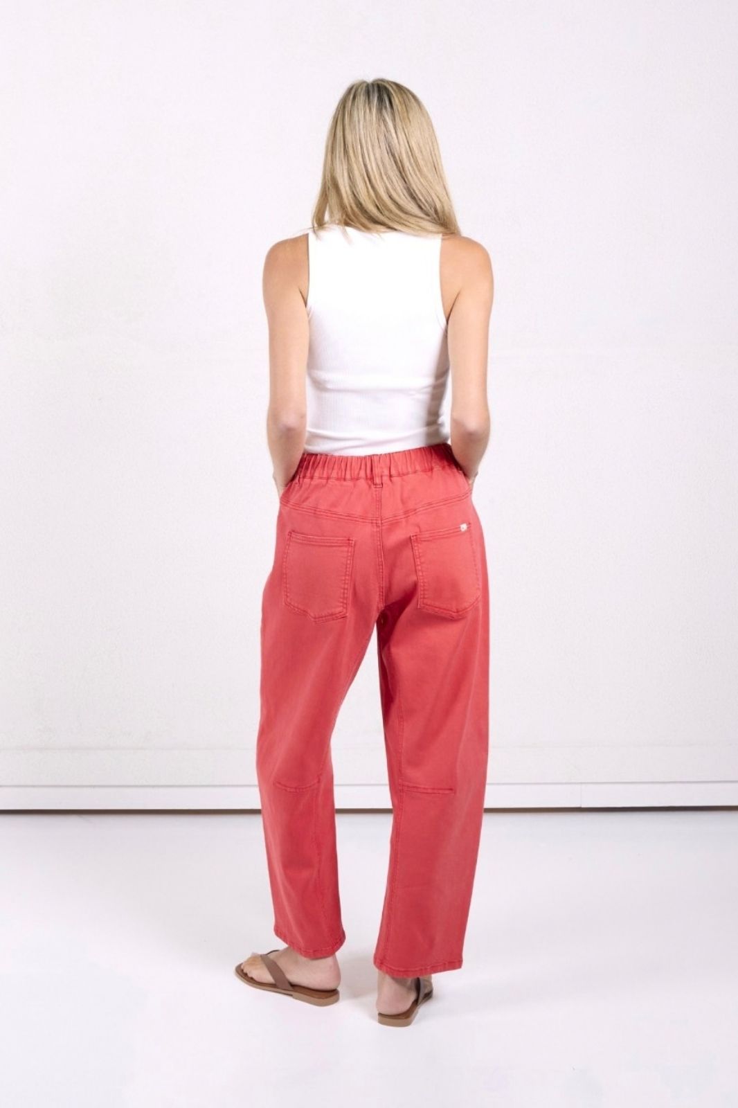 Carter Barrel Jean | Poppy Red