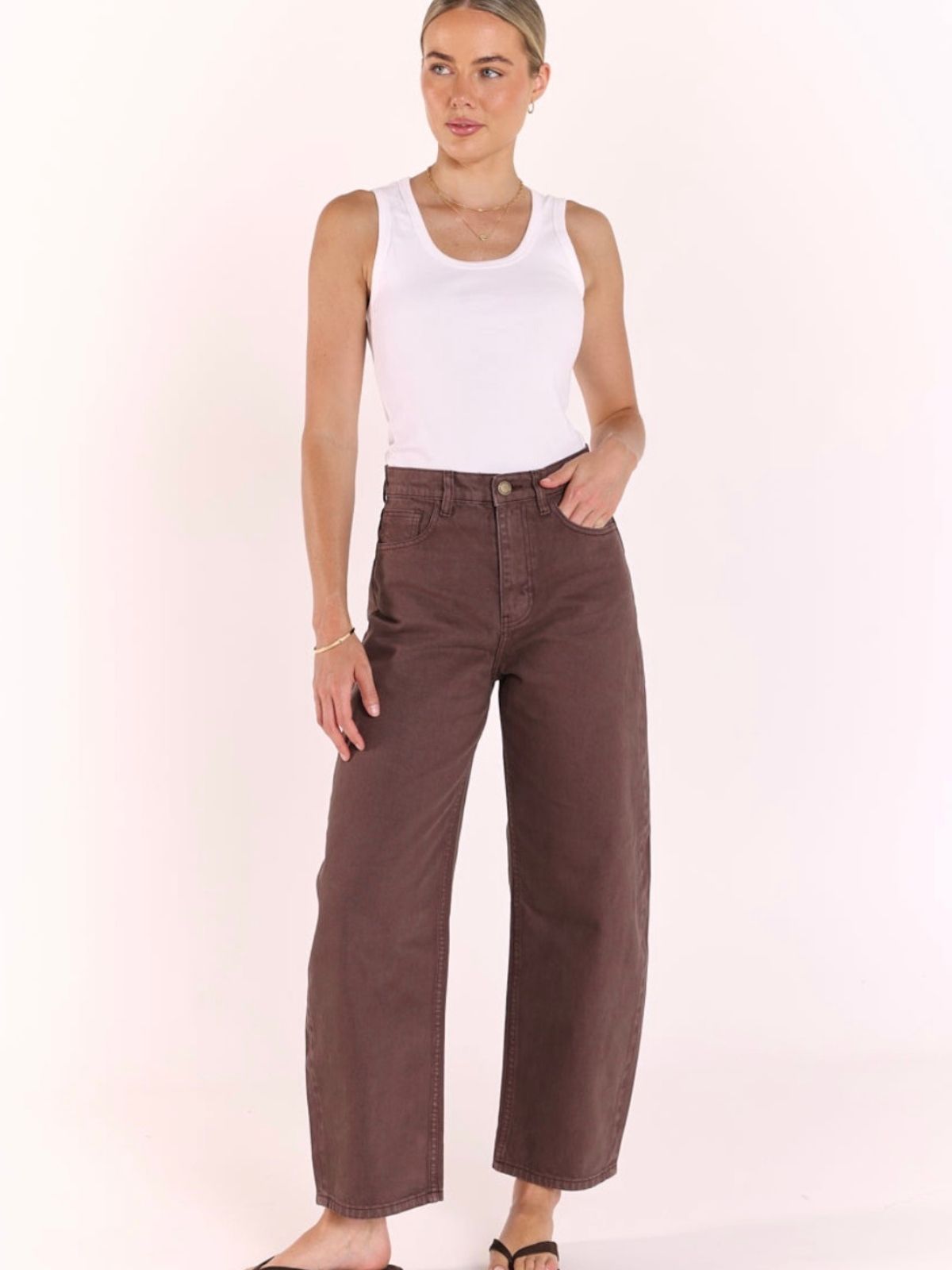 Lola Barrel Jean | Chocolate
