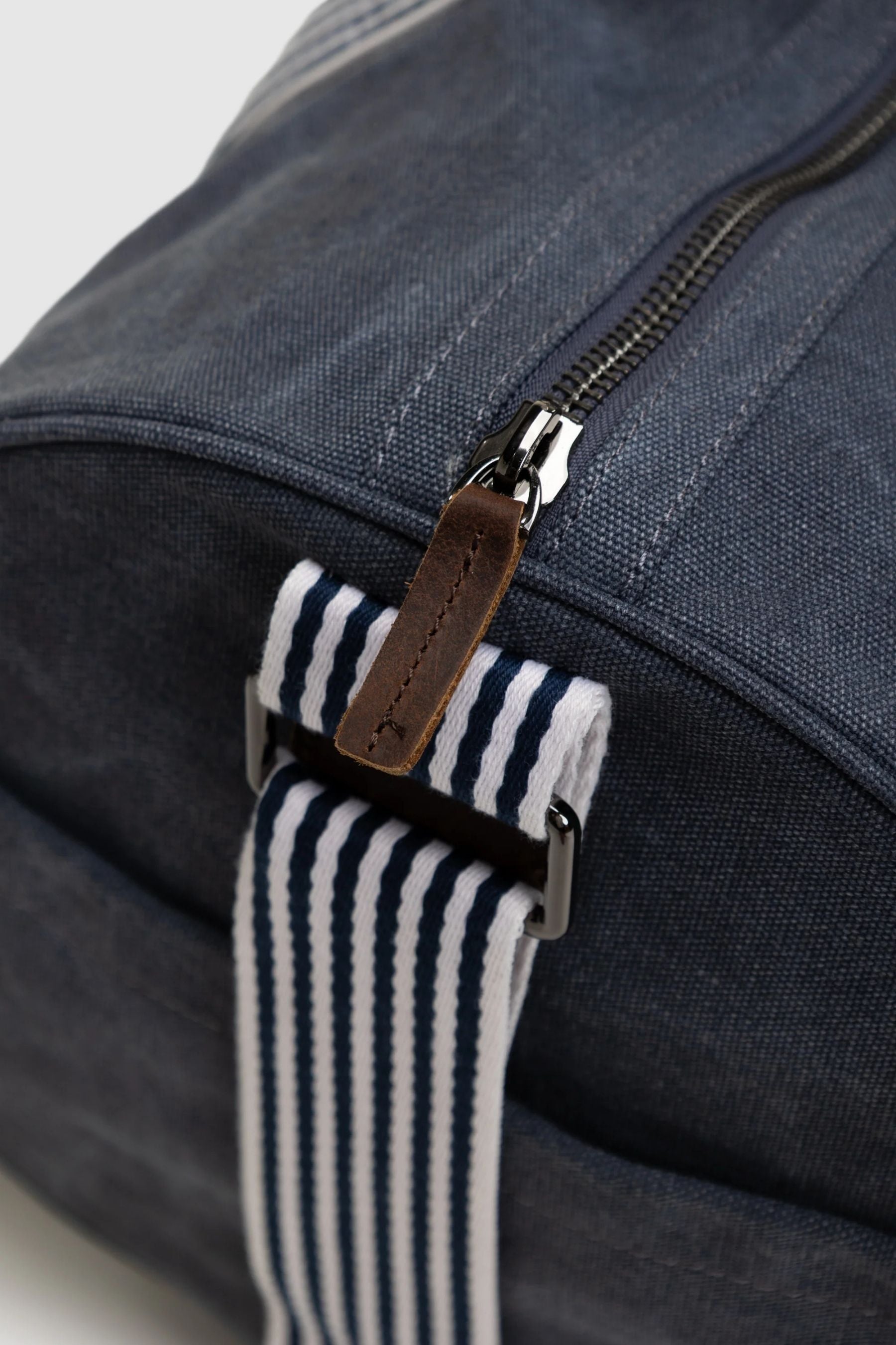 Canvas Duffle | Vintage Navy
