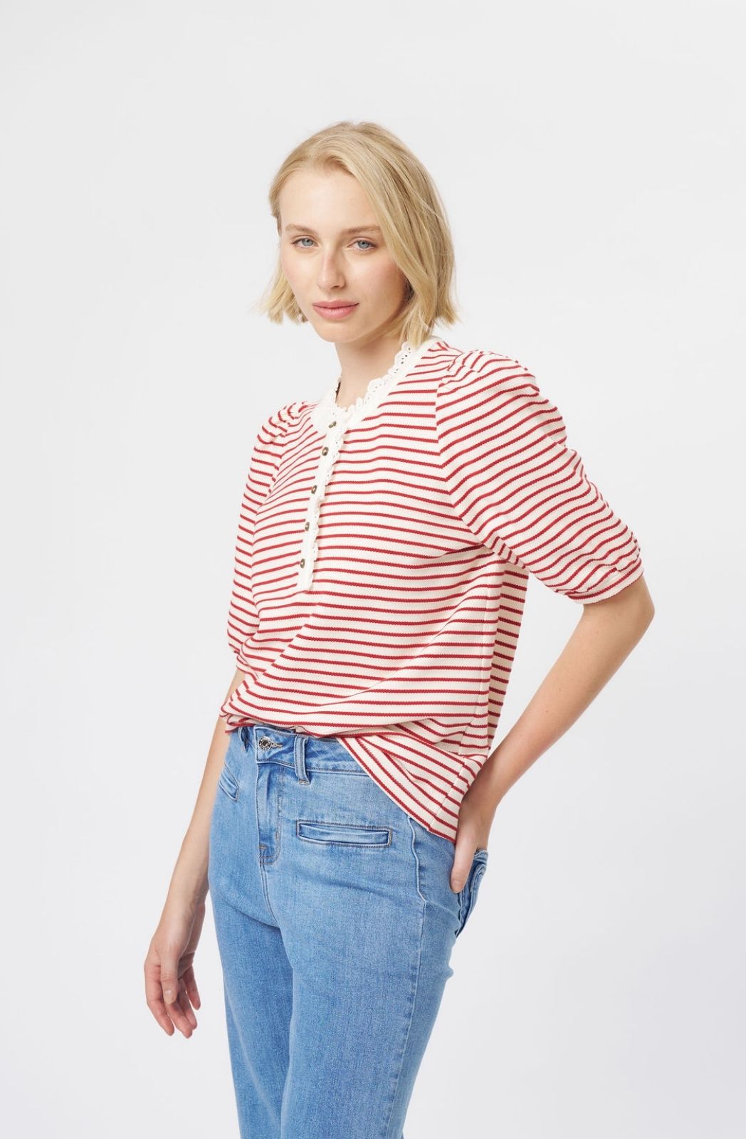 Jacqueline Top | White/Red Stripe