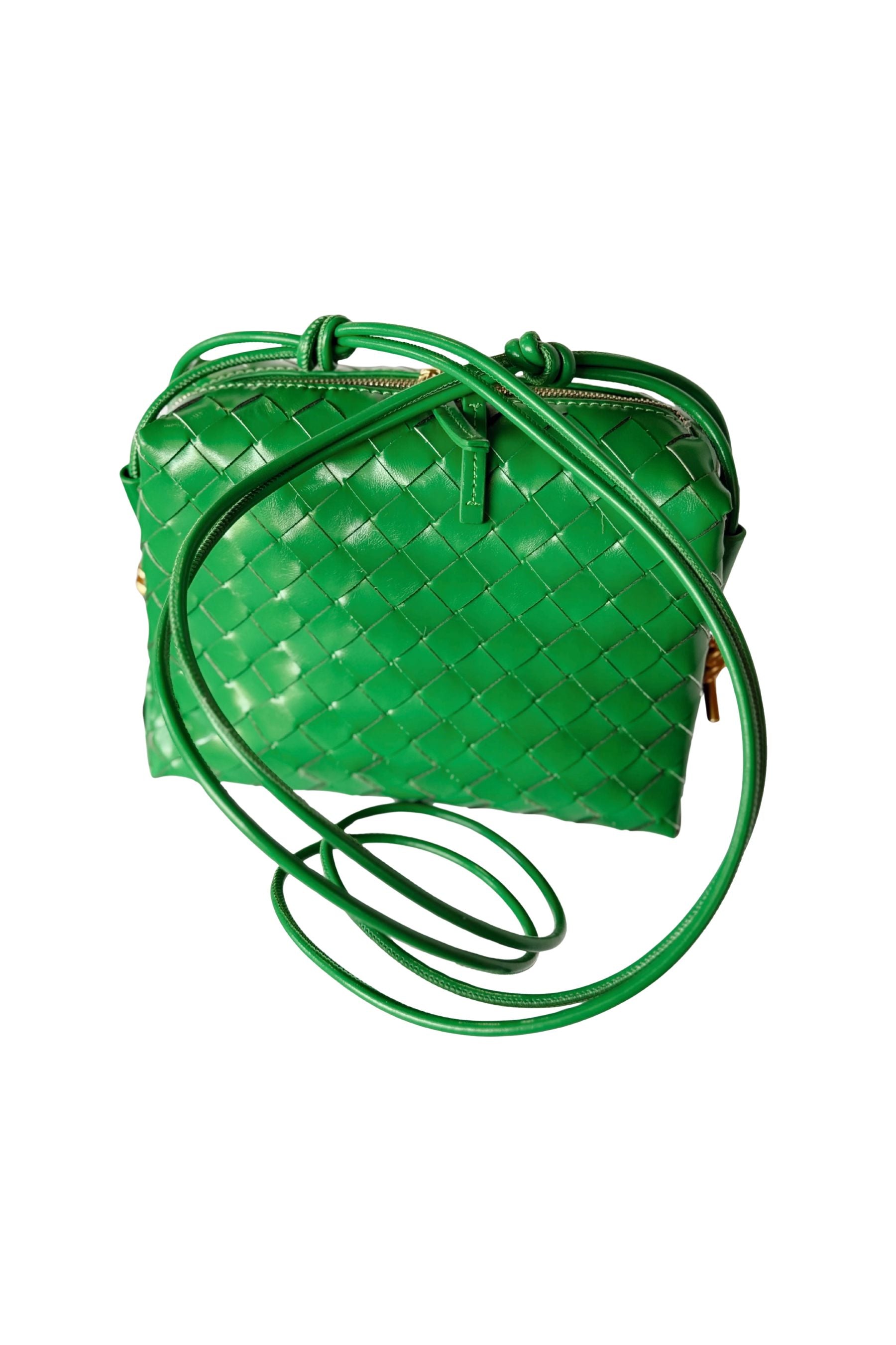 Shiny Weave Crossbody Bag | Green