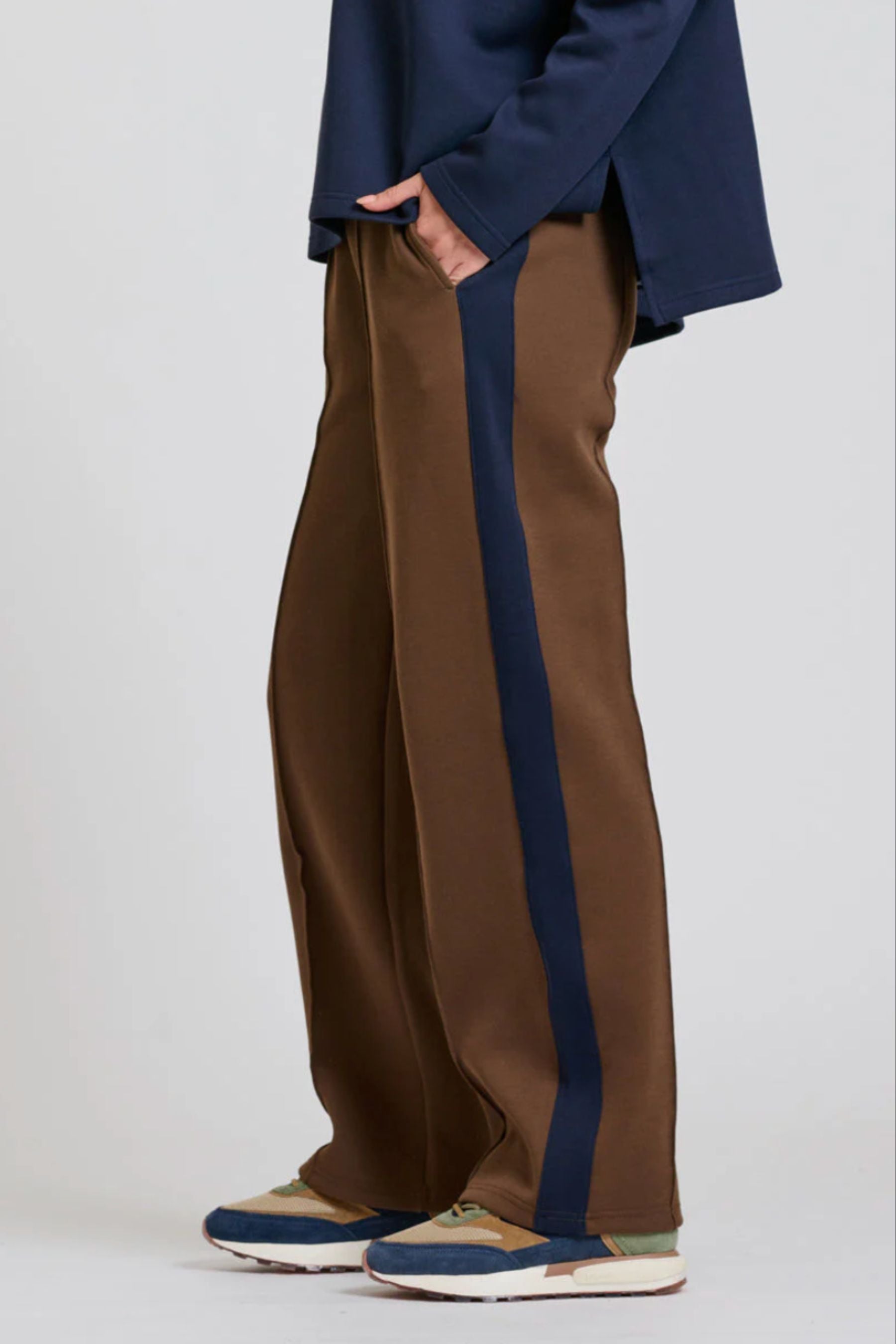 The Lola Pant | Chocolate With Navy