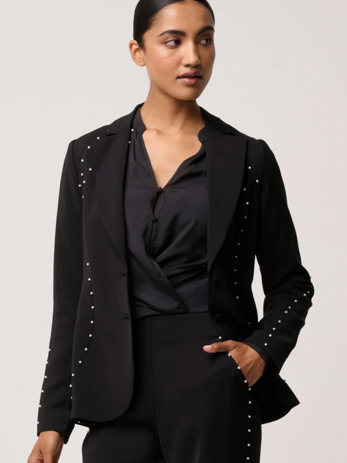 Marcela Pearl Embellished Blazer | Black