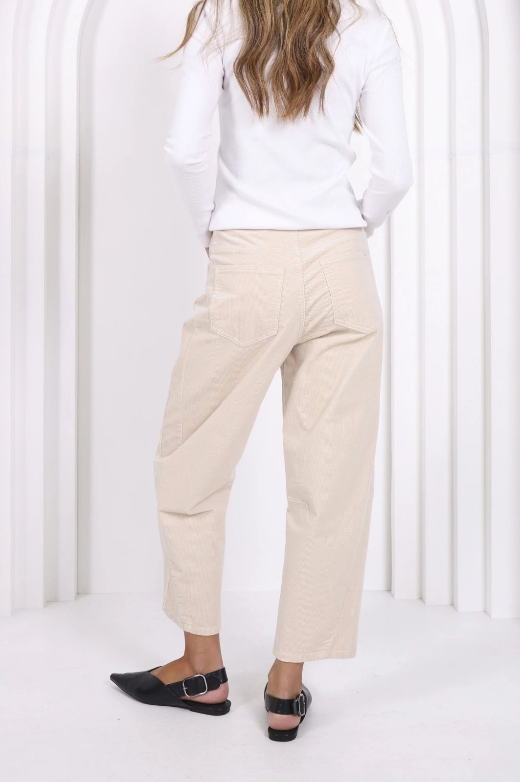 Toni Barrel Cord Jean | Pearl