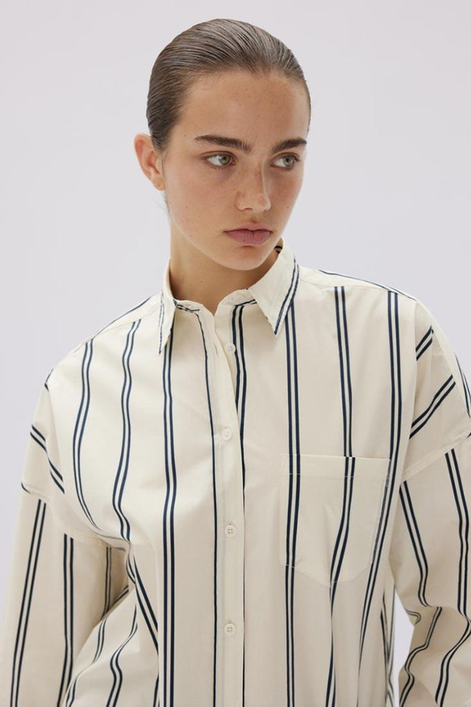 Chiara Shirt Mid Length Two Stripe | Vanilla/Navy - Rose St Trading Co