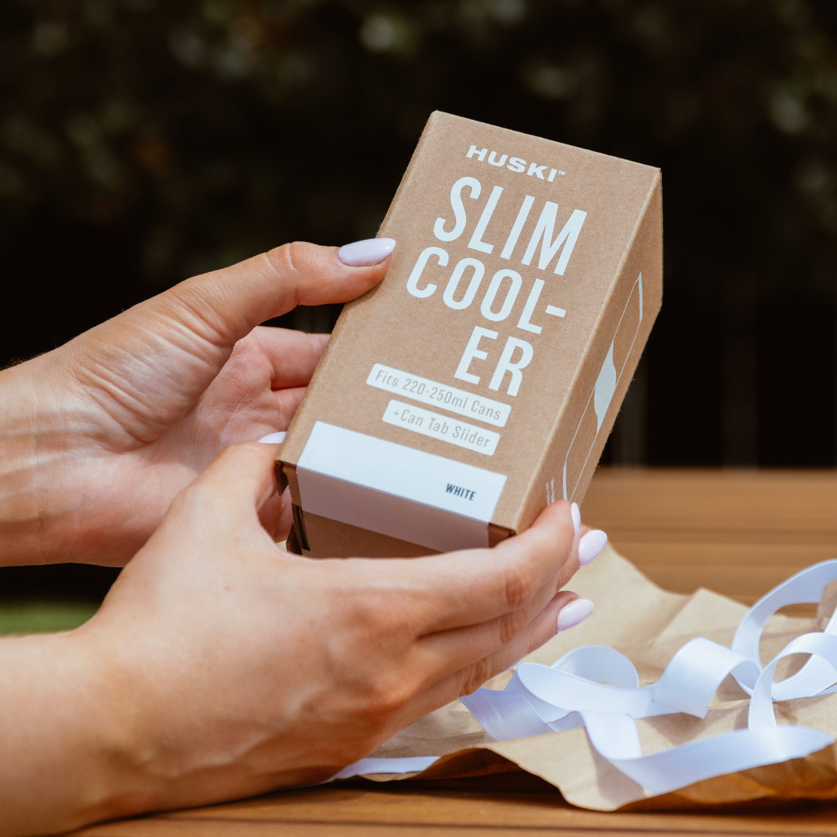 Huski Slim Can Cooler | White