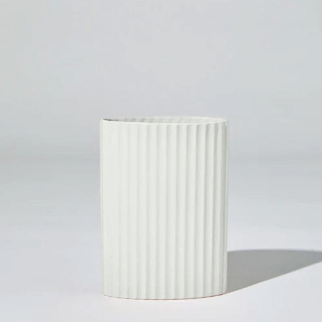 Ripple Oval Vase M | Snow - Rose St Trading Co